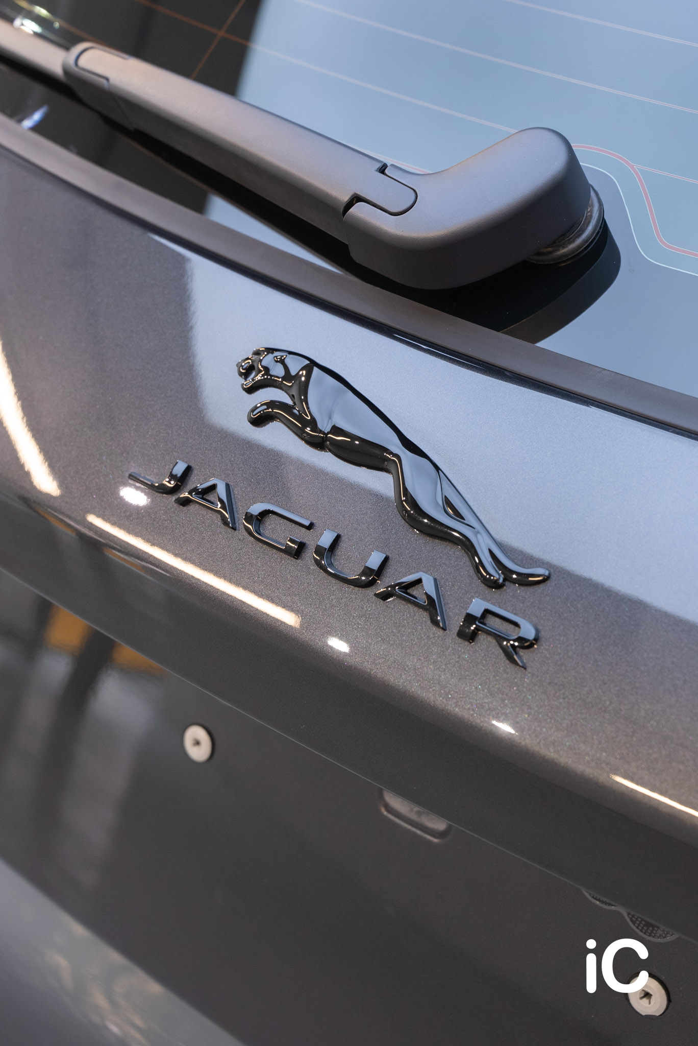 Jaguar F-Pace 透明 PPF 施工作品