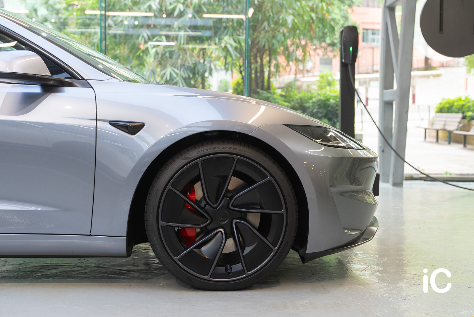 Tesla Model 3 透明 PPF 施工作品