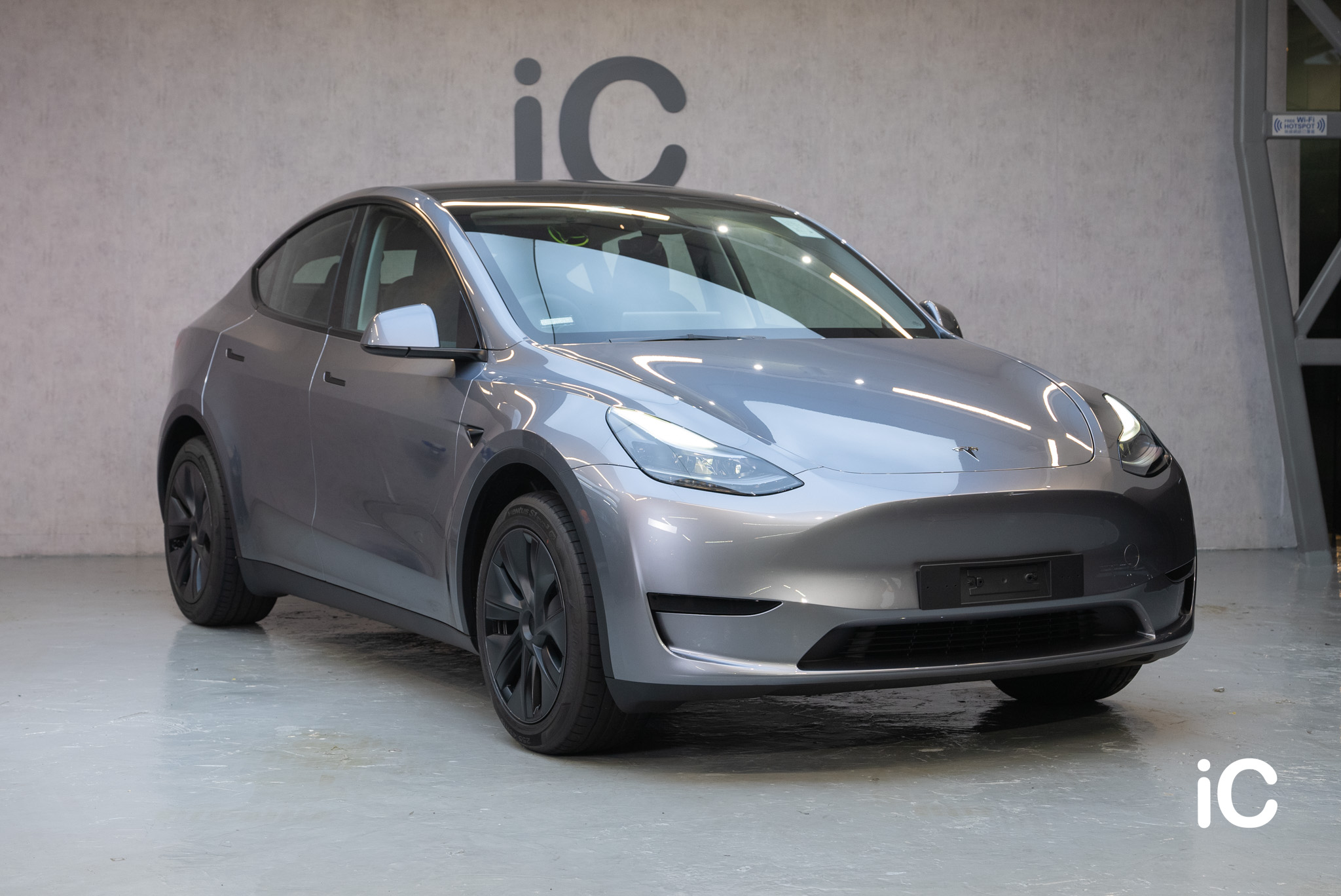 Tesla Model Y 鍍膜 施工作品