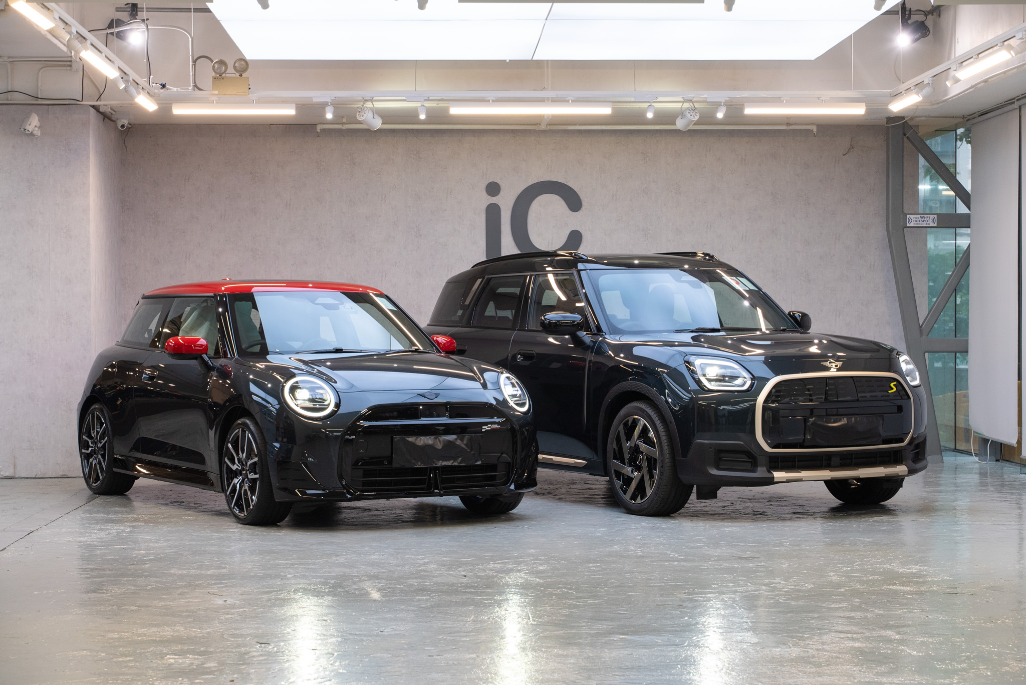 MINI Cooper SE + Mini Countryman 鍍膜 施工作品