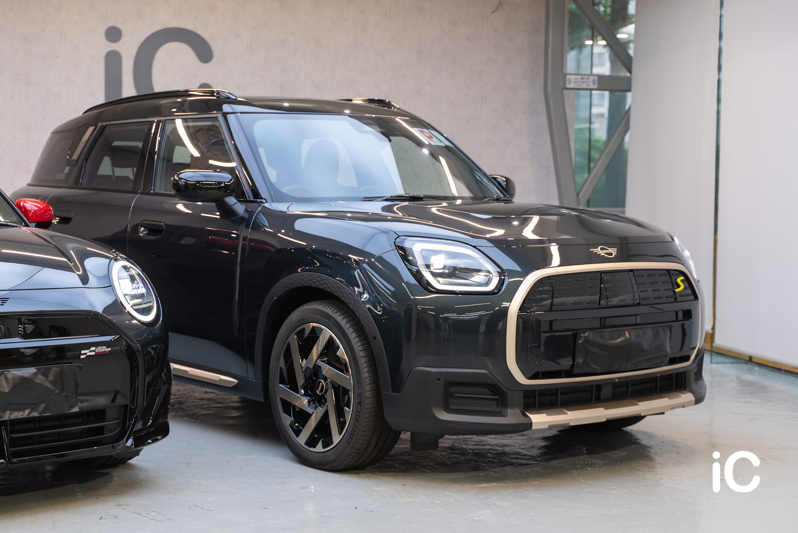 MINI Cooper SE + Mini Countryman 鍍膜 施工作品