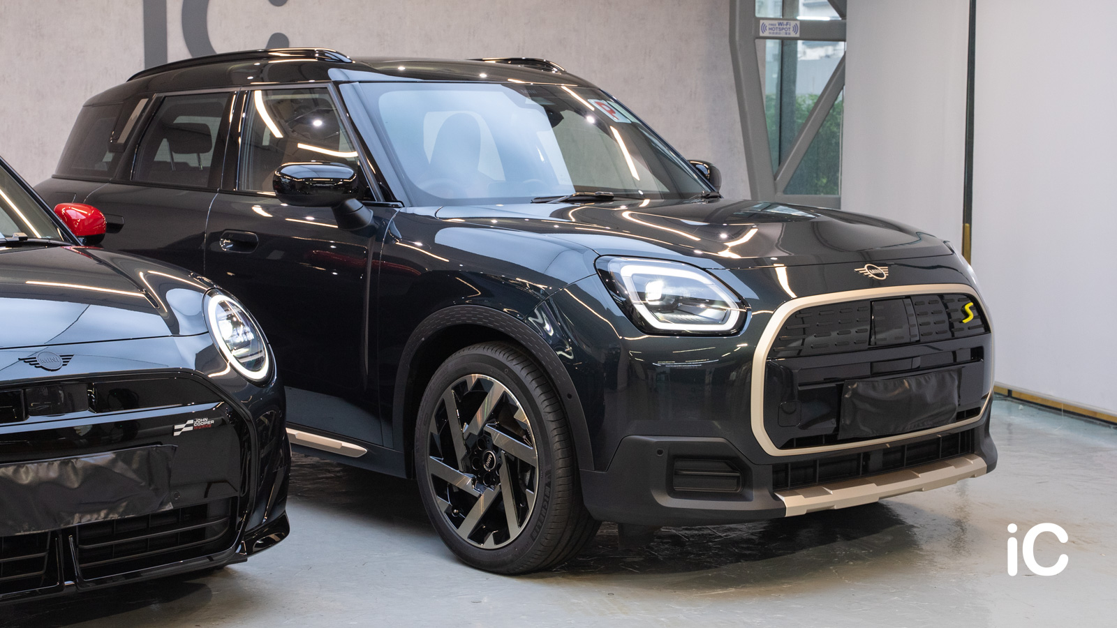 MINI Cooper SE + Mini Countryman 鍍膜 施工作品