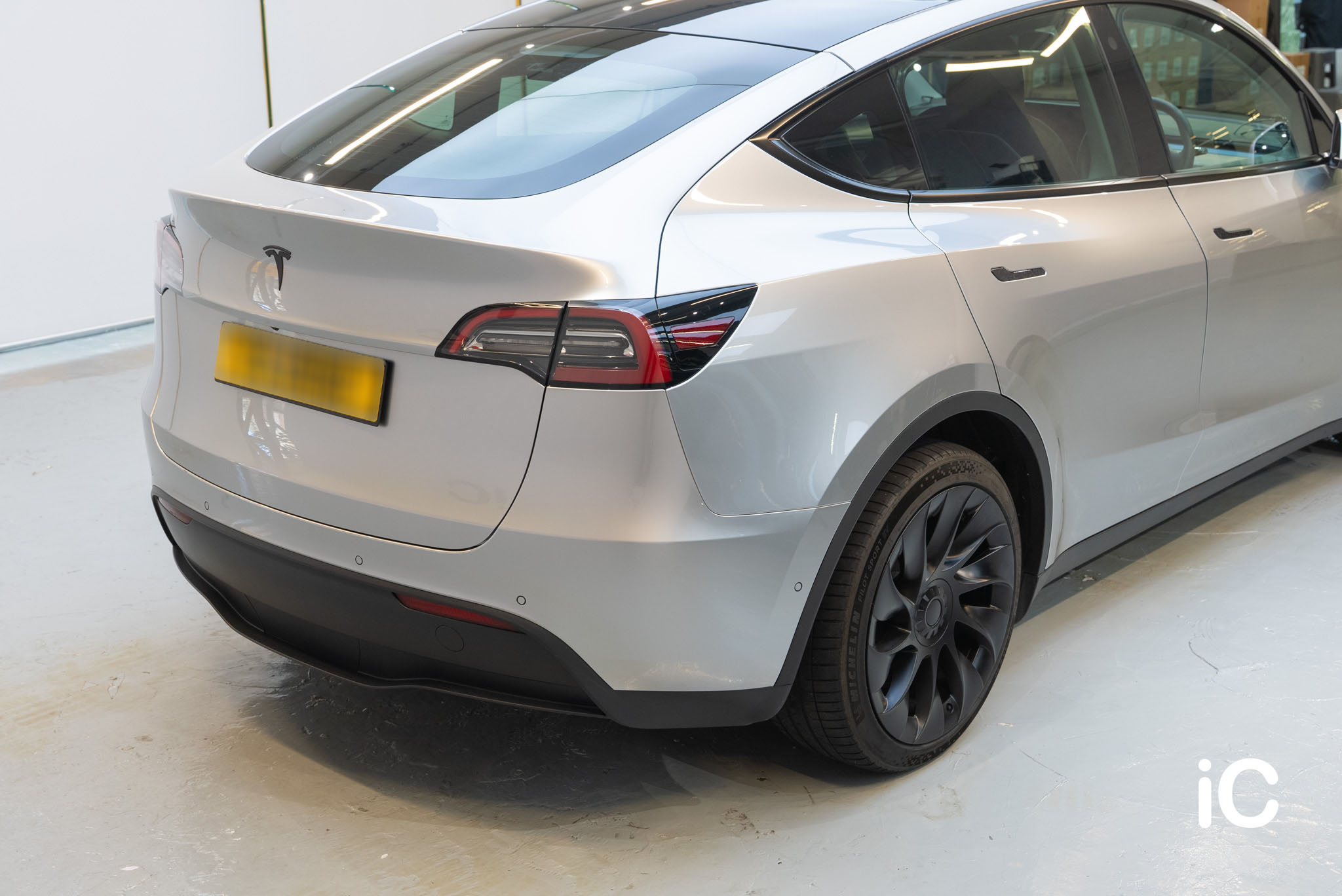 Tesla Model Y 轉色 PPF 施工作品