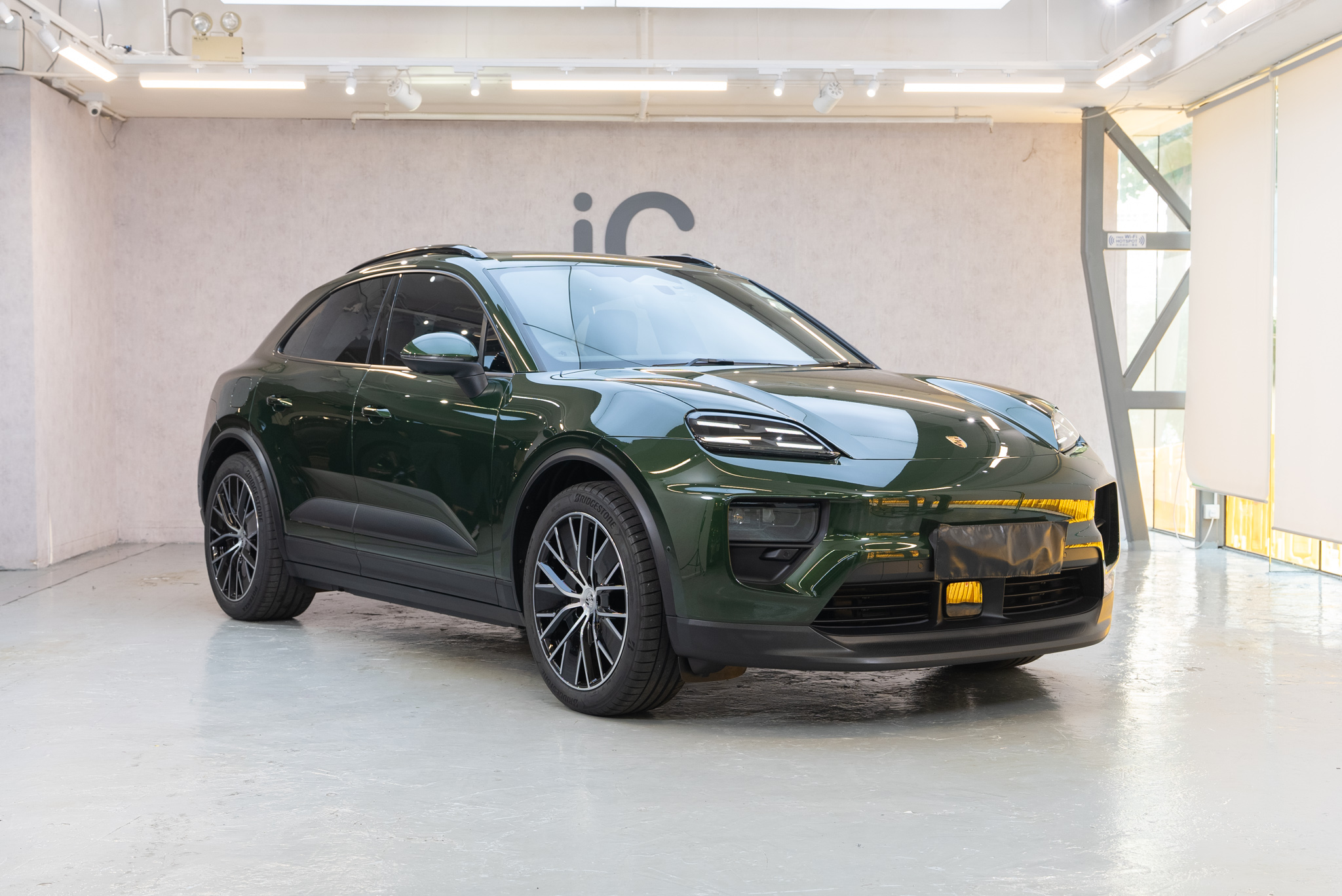 Porsche Macan EV 透明 PPF 施工作品