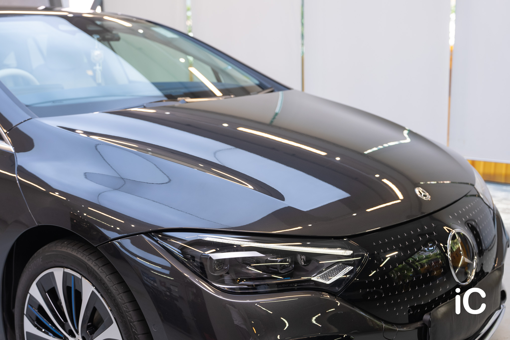 Mercedes-Benz EQE 鍍膜 施工作品