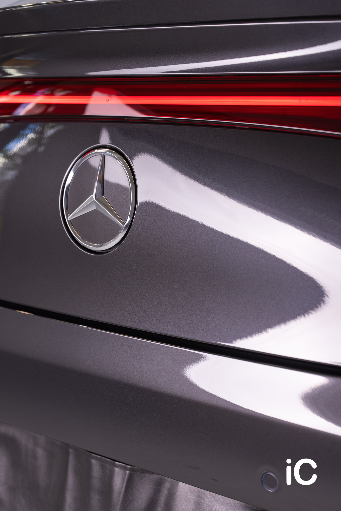 Mercedes-Benz EQE 鍍膜 施工作品