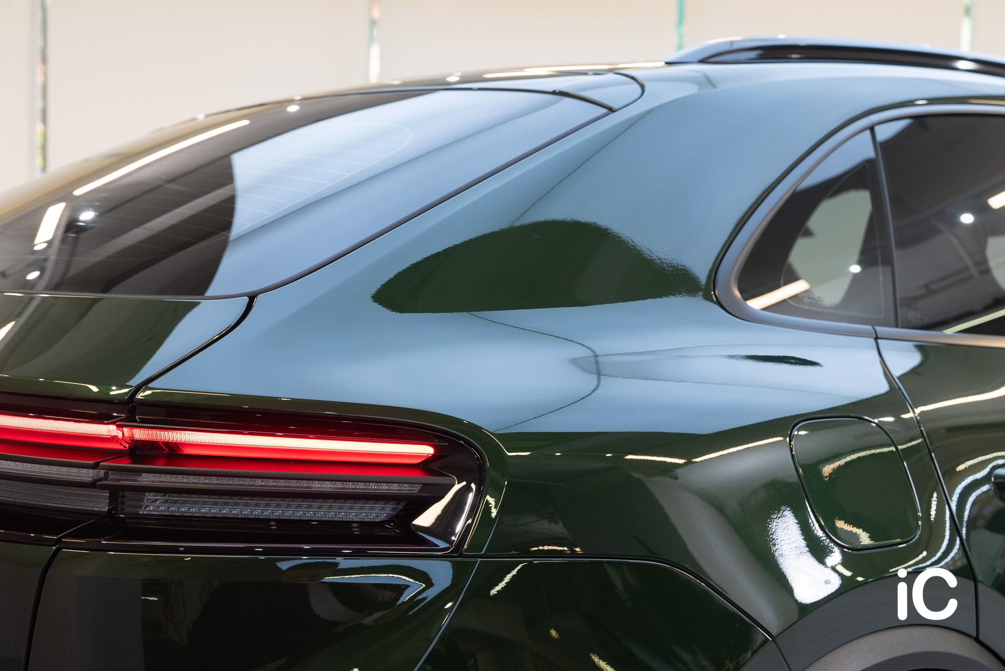 Porsche Macan EV 透明 PPF 施工作品