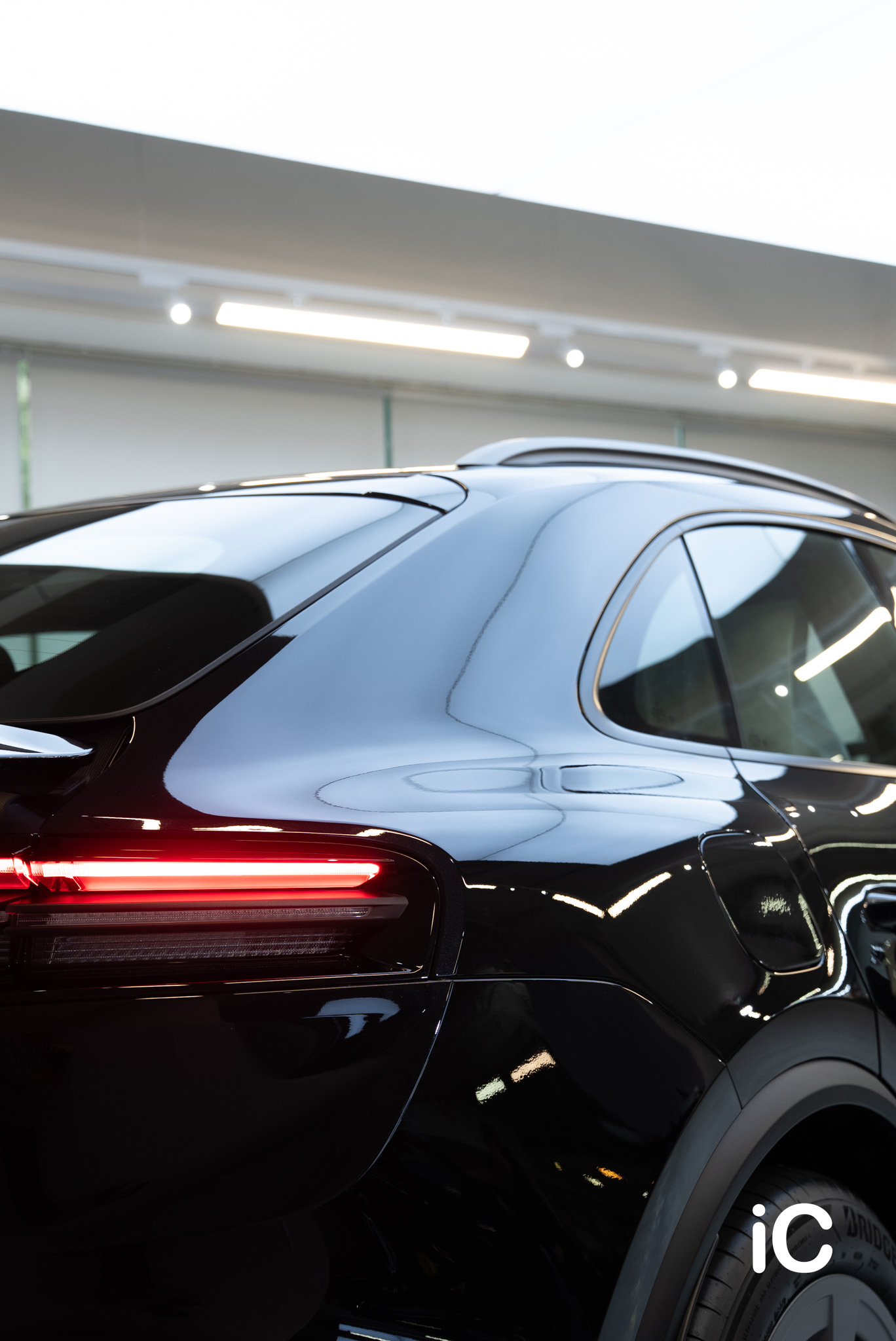 Porsche Macan EV 透明 PPF 施工作品