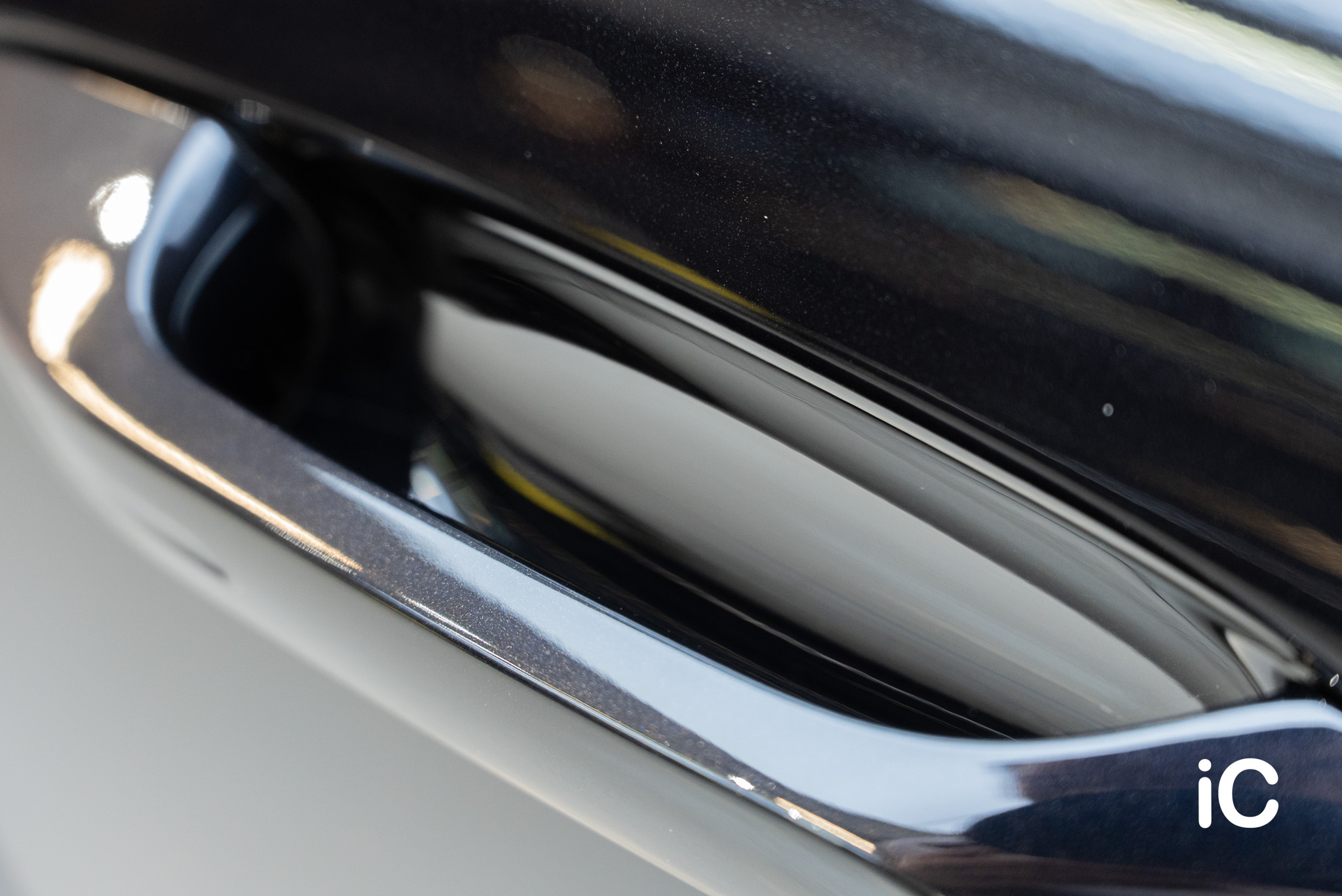 Porsche Macan EV 透明 PPF 施工作品