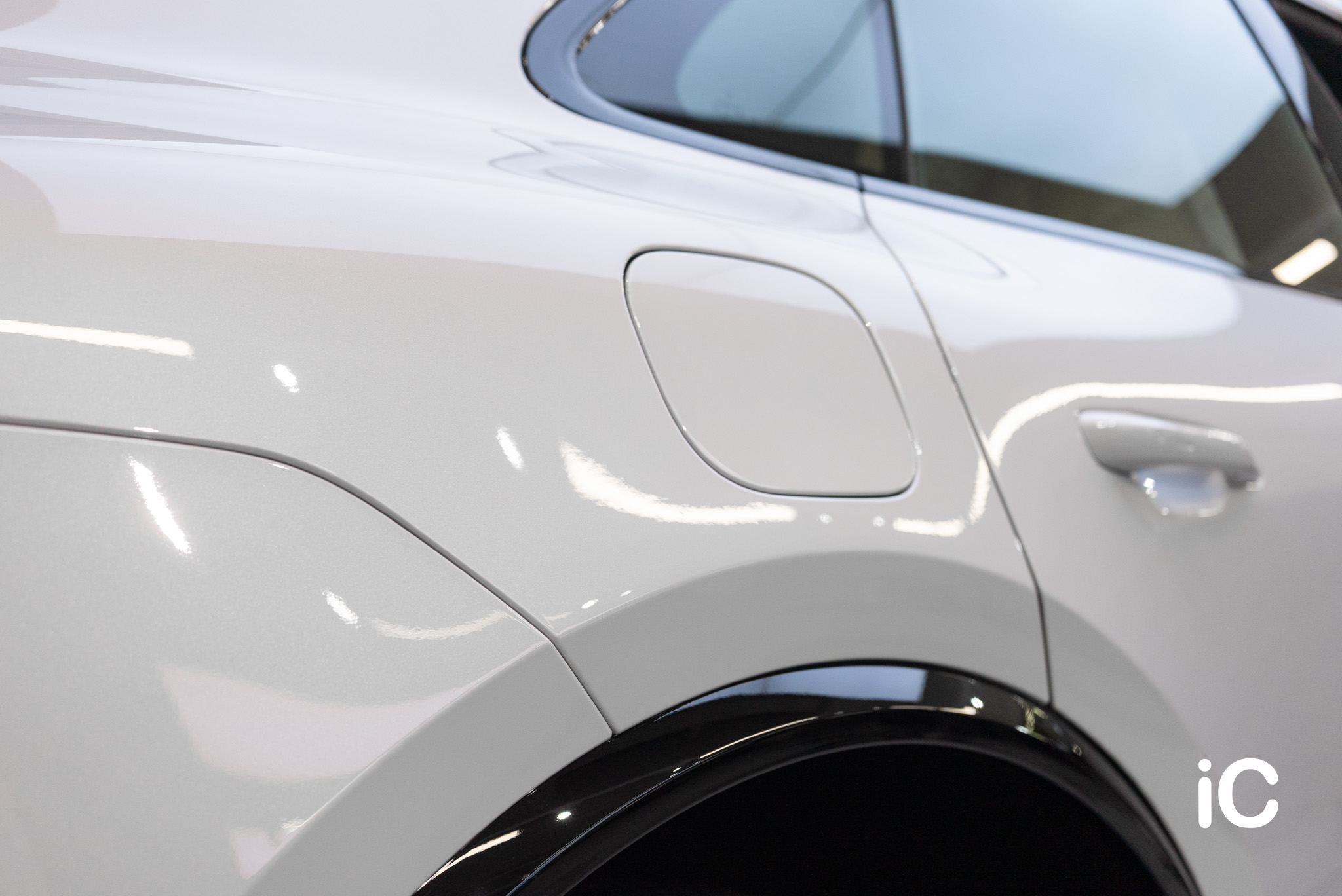 Porsche Macan EV Turbo 透明 PPF 施工作品