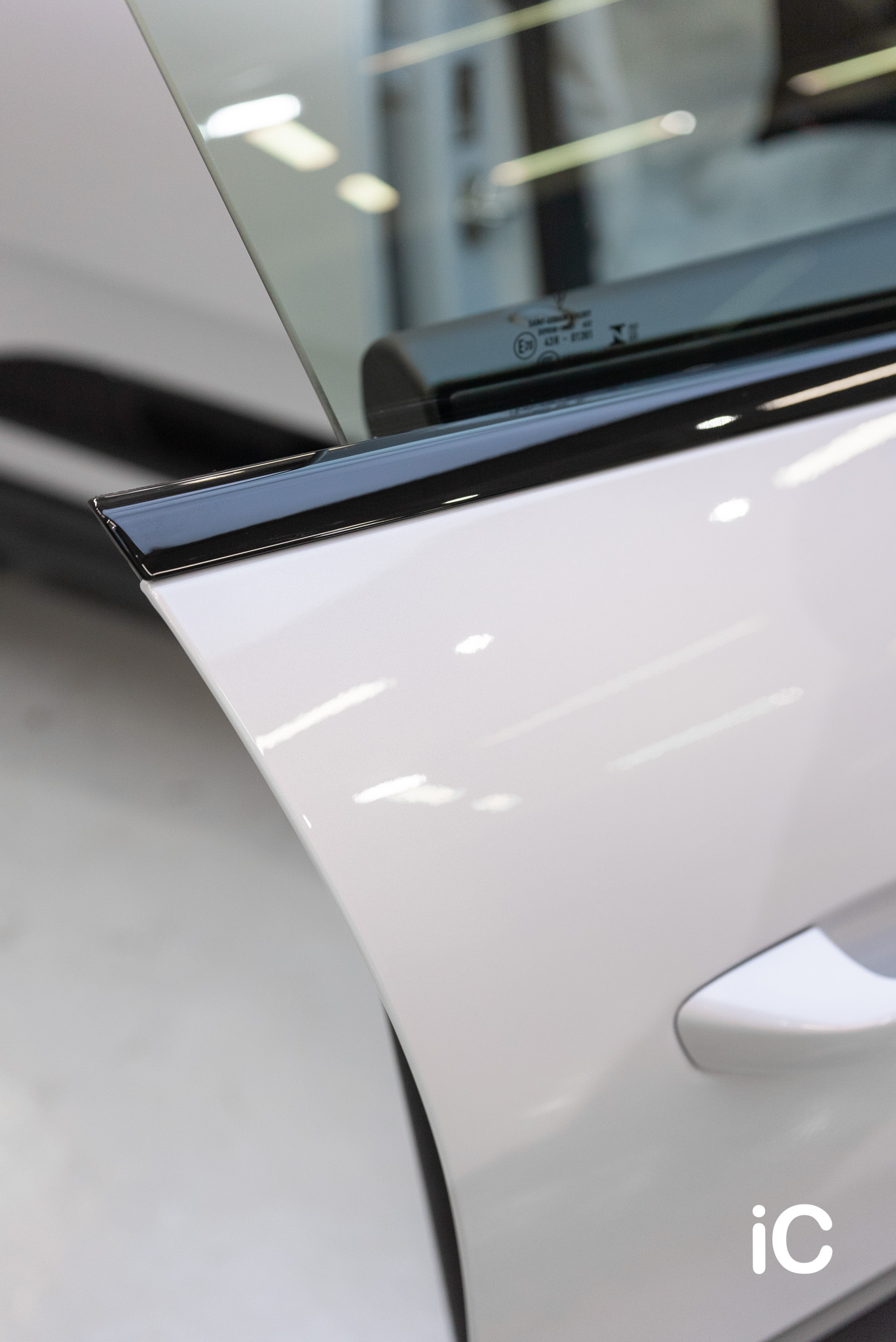Porsche Macan EV Turbo 透明 PPF 施工作品