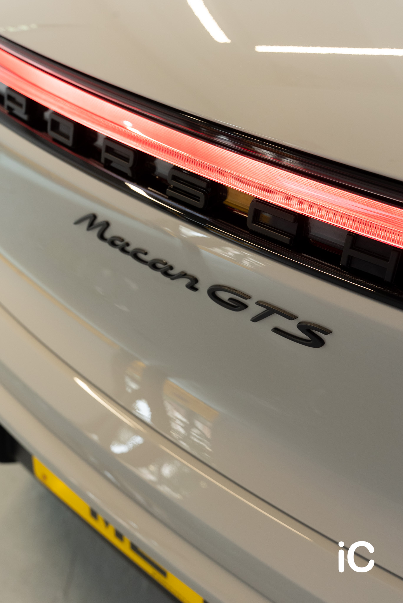 Porsche Macan GTS 透明 PPF 施工作品