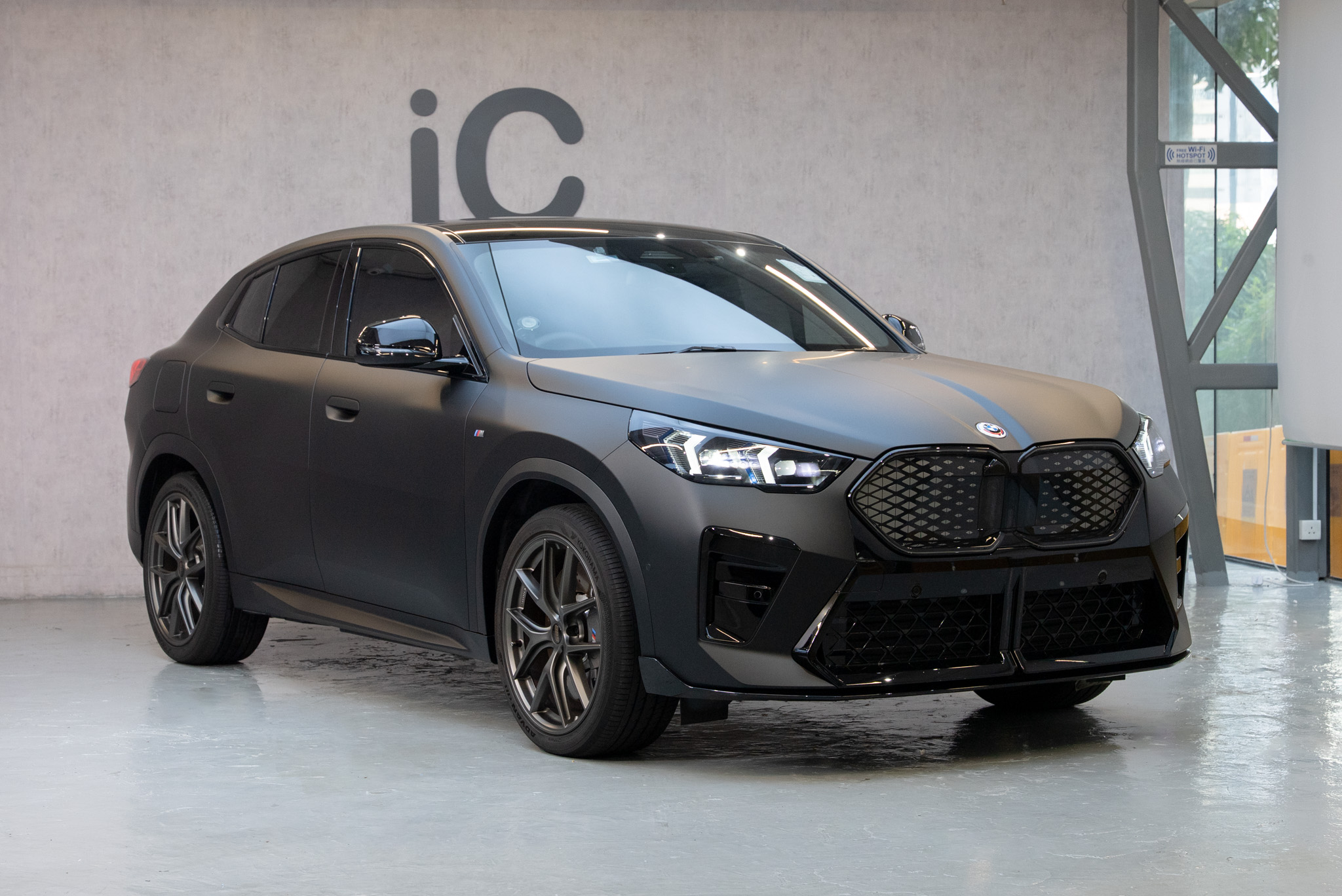 BMW iX2 (M Sport Edition) 轉色 PPF 施工作品