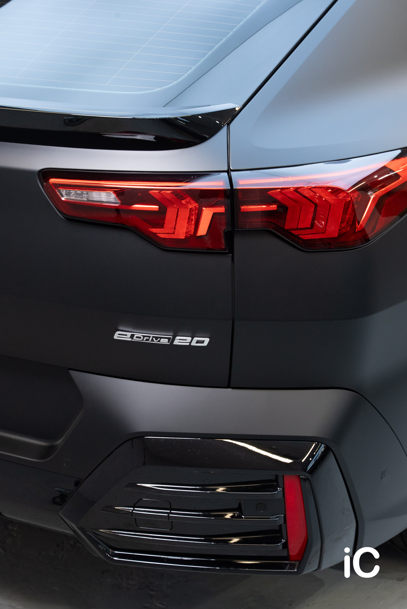 BMW iX2 (M Sport Edition) 轉色 PPF 施工作品