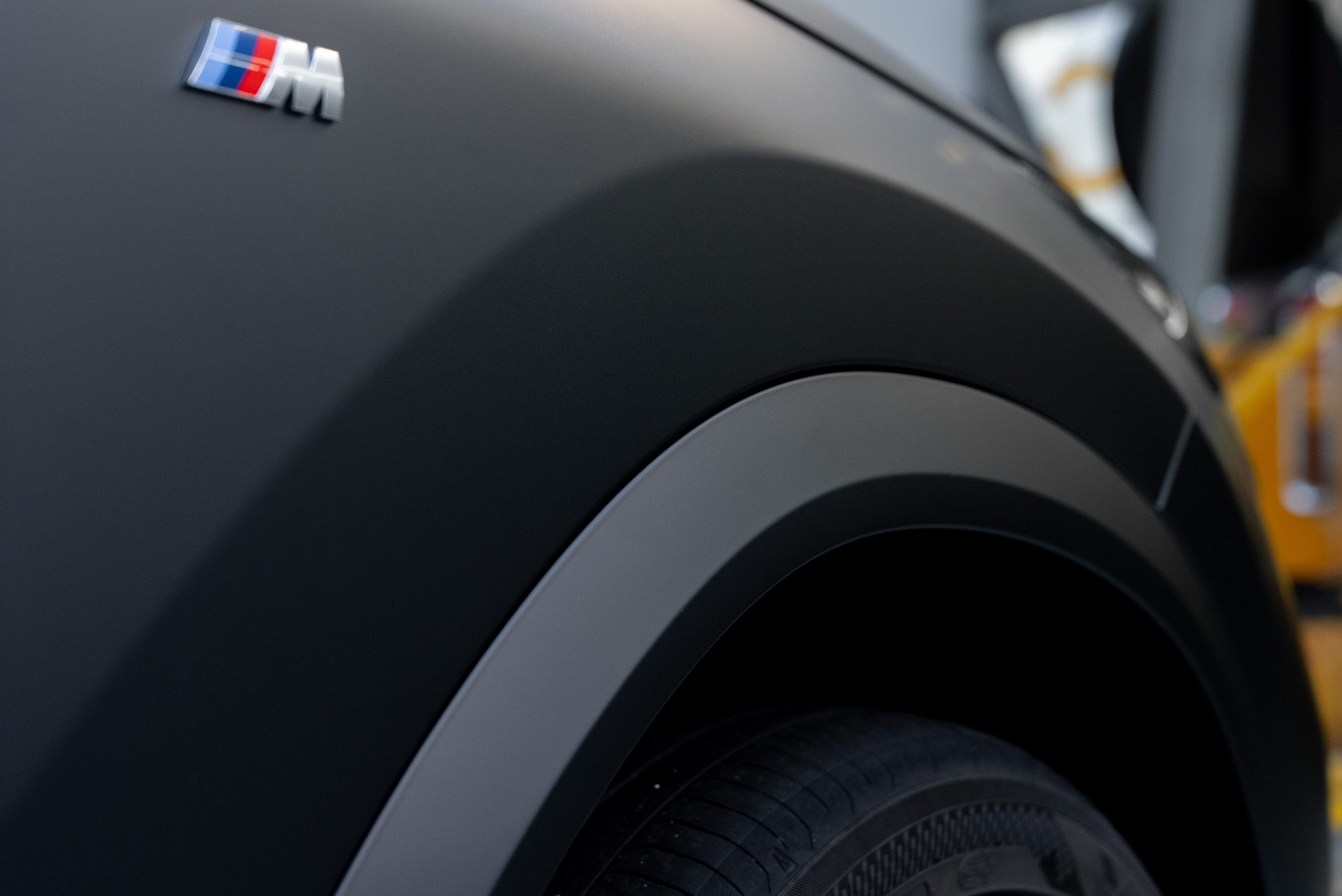 BMW iX2 (M Sport Edition) 轉色 PPF 施工作品
