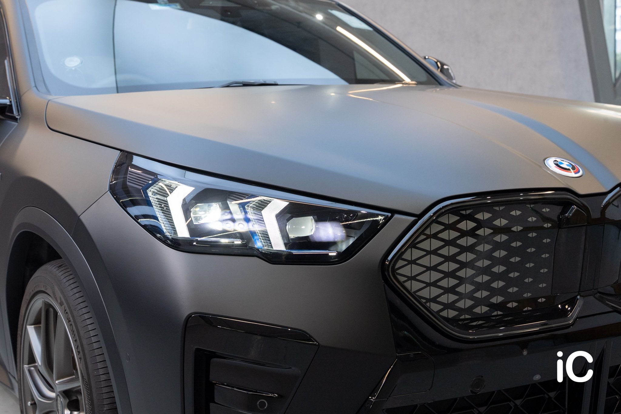 BMW iX2 (M Sport Edition) 轉色 PPF 施工作品