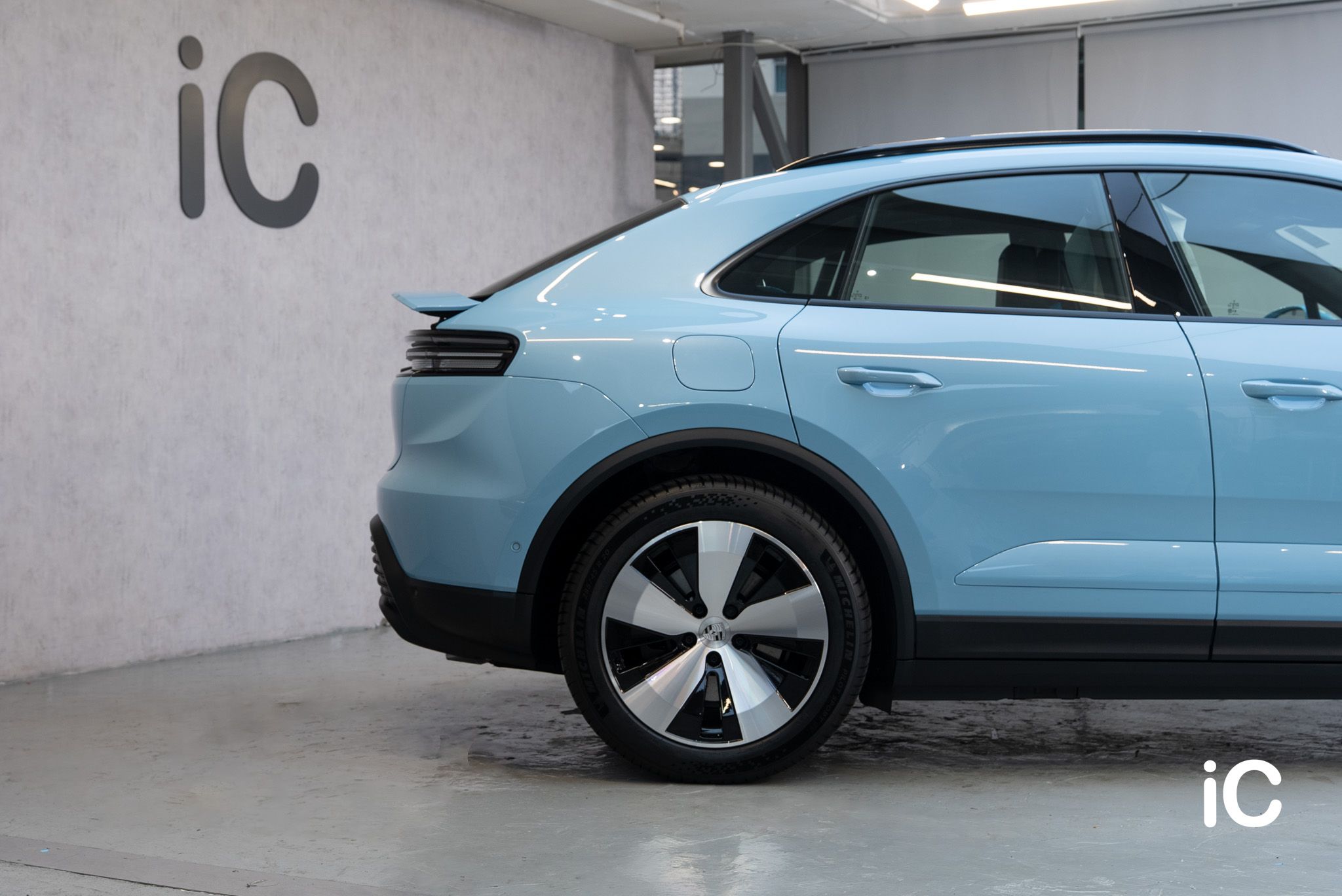 Porsche Macan EV 透明 PPF 施工作品