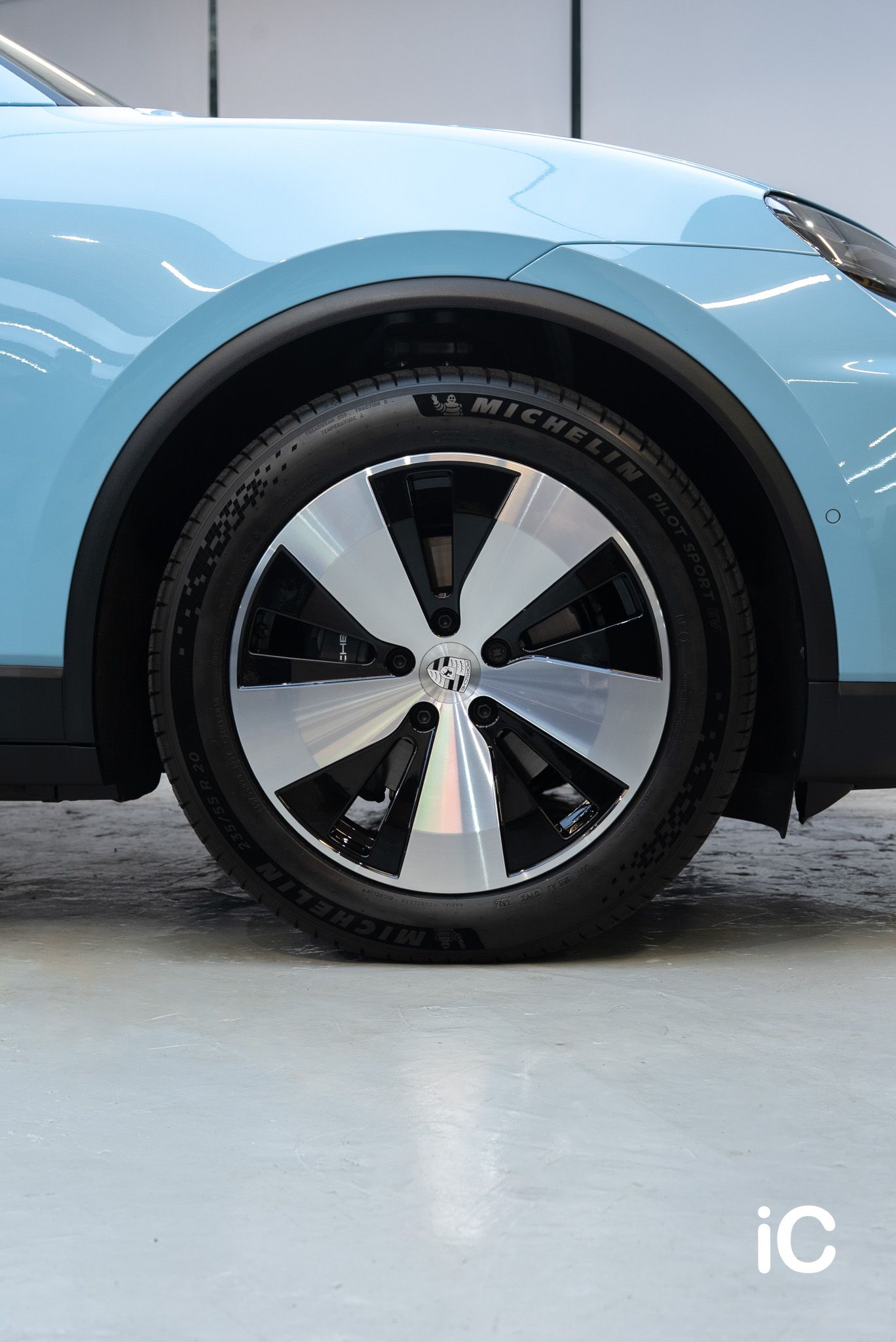 Porsche Macan EV 透明 PPF 施工作品