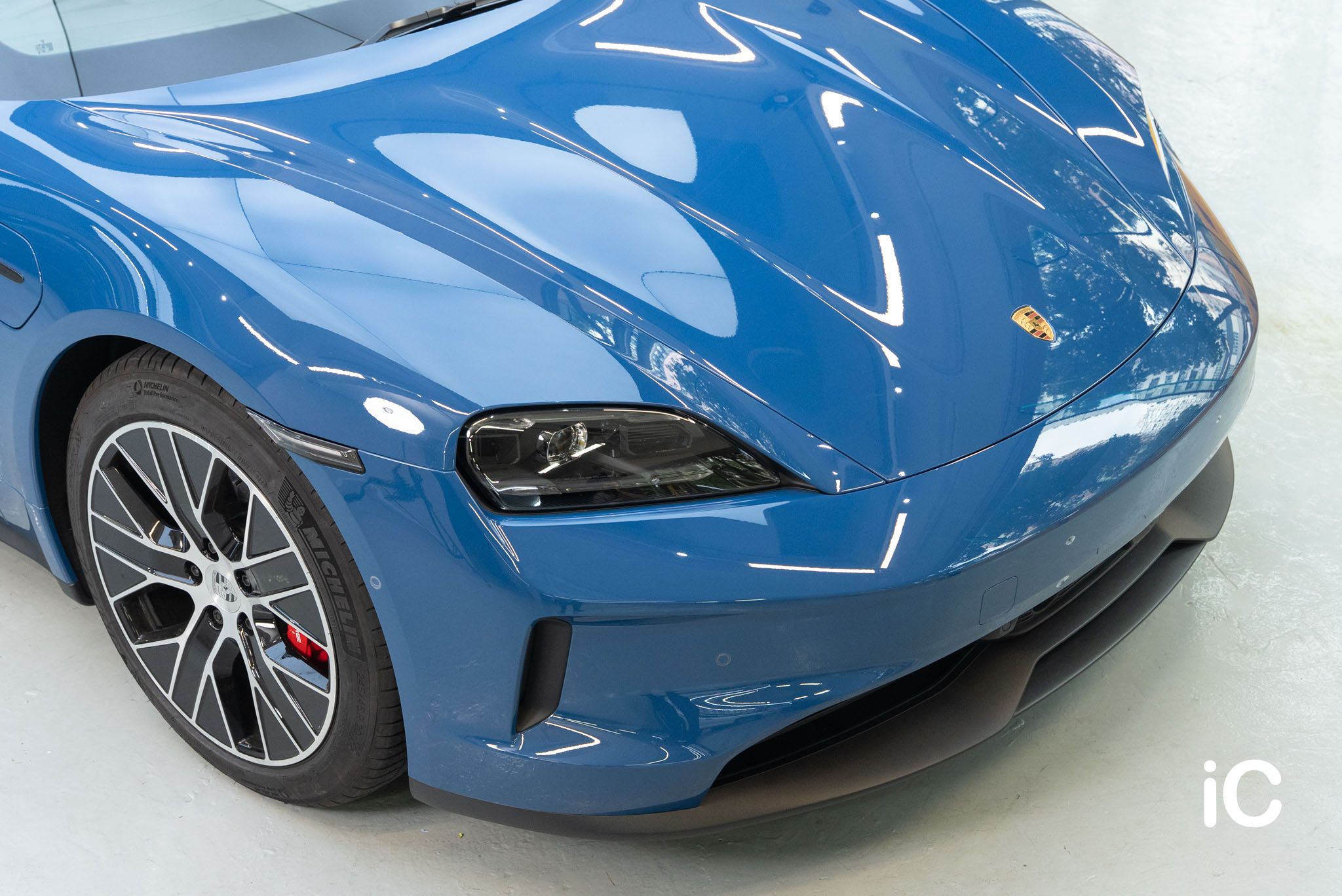 Porsche Taycan 4S 透明 PPF 施工作品