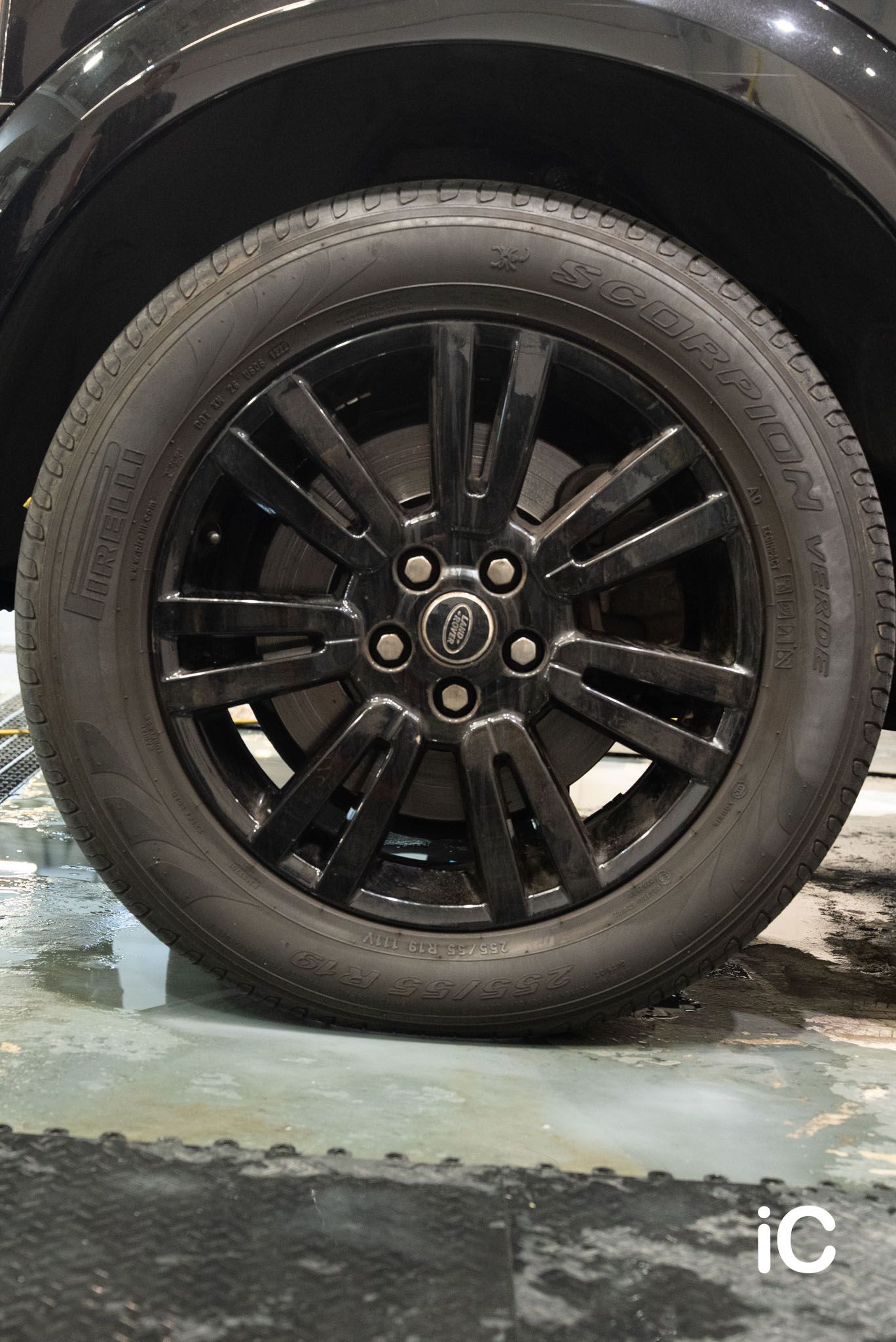 Land Rover Discovery 透明 PPF 施工作品
