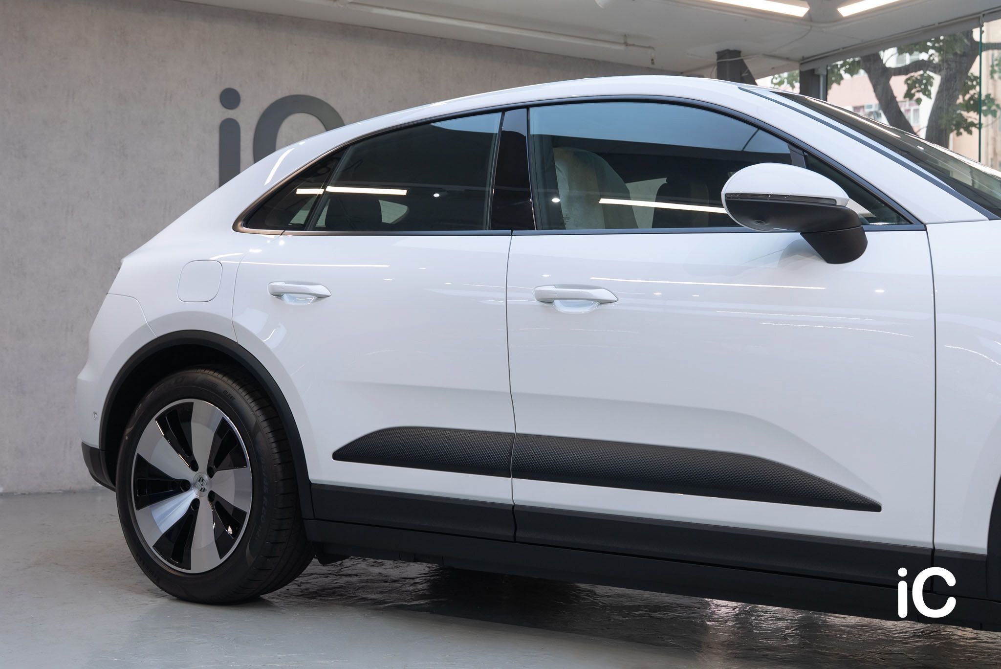 Porsche Macan EV 透明 PPF 施工作品