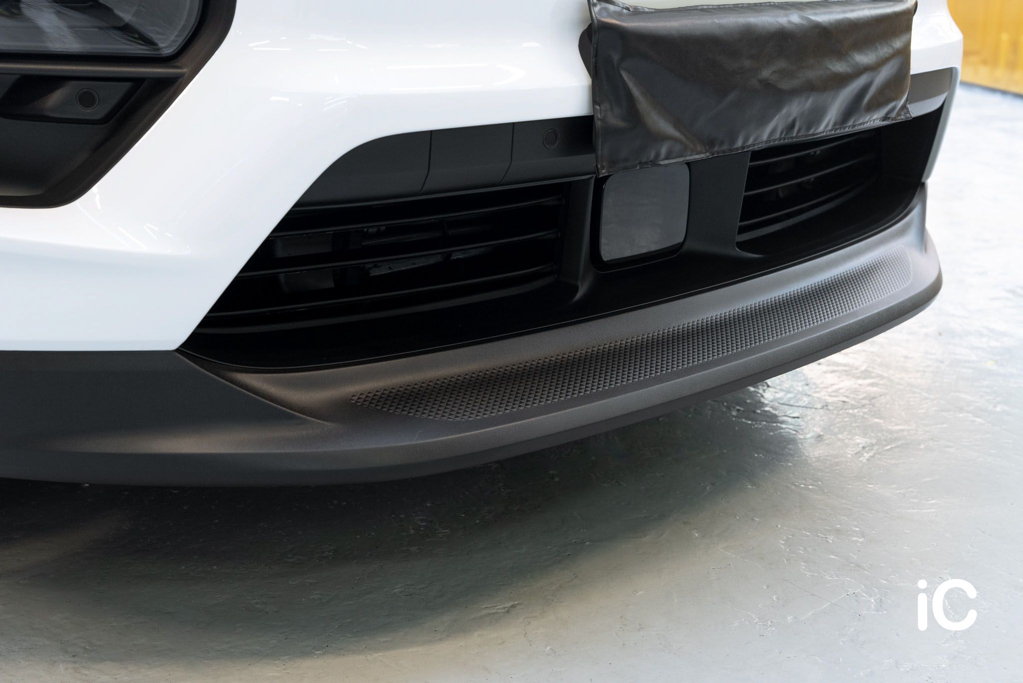 Porsche Macan EV 透明 PPF 施工作品