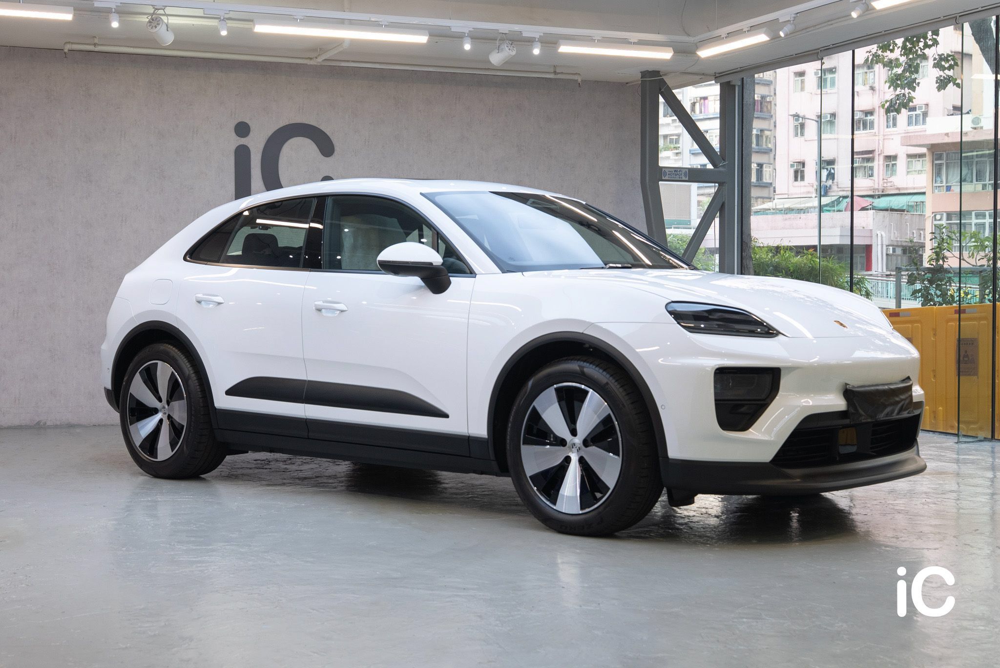 Porsche Macan EV 透明 PPF 施工作品