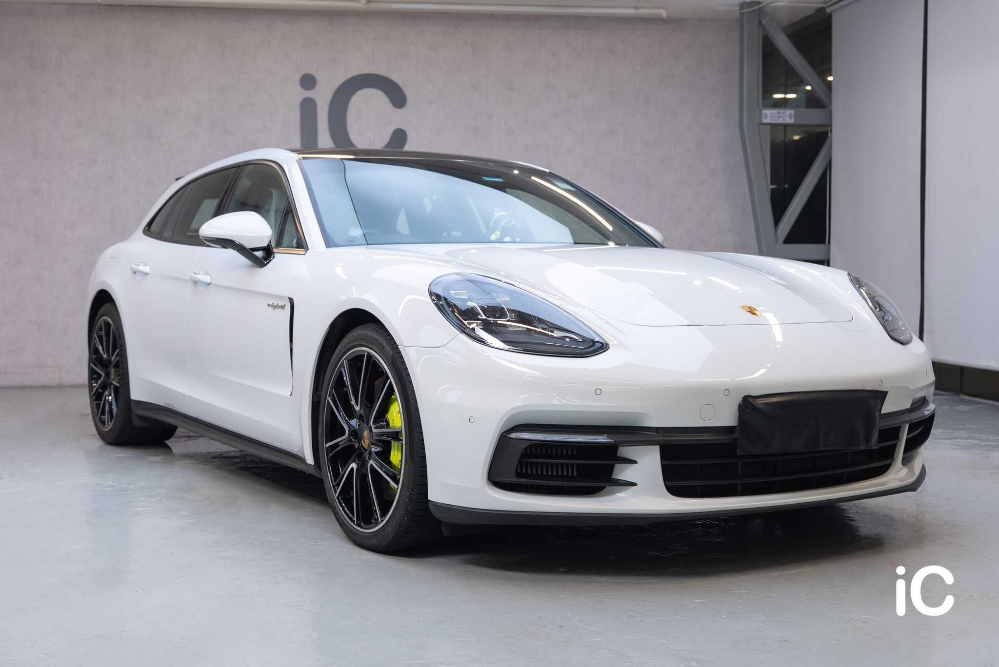 Porsche Panamera 4 E-Hybrid Sport Turismo 鍍膜 施工作品