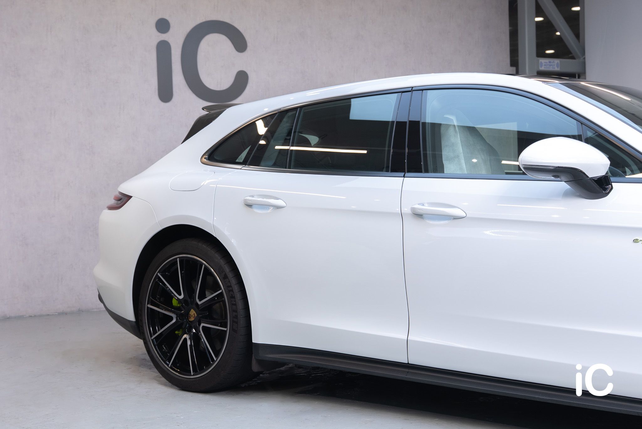 Porsche Panamera 4 E-Hybrid Sport Turismo 鍍膜 施工作品