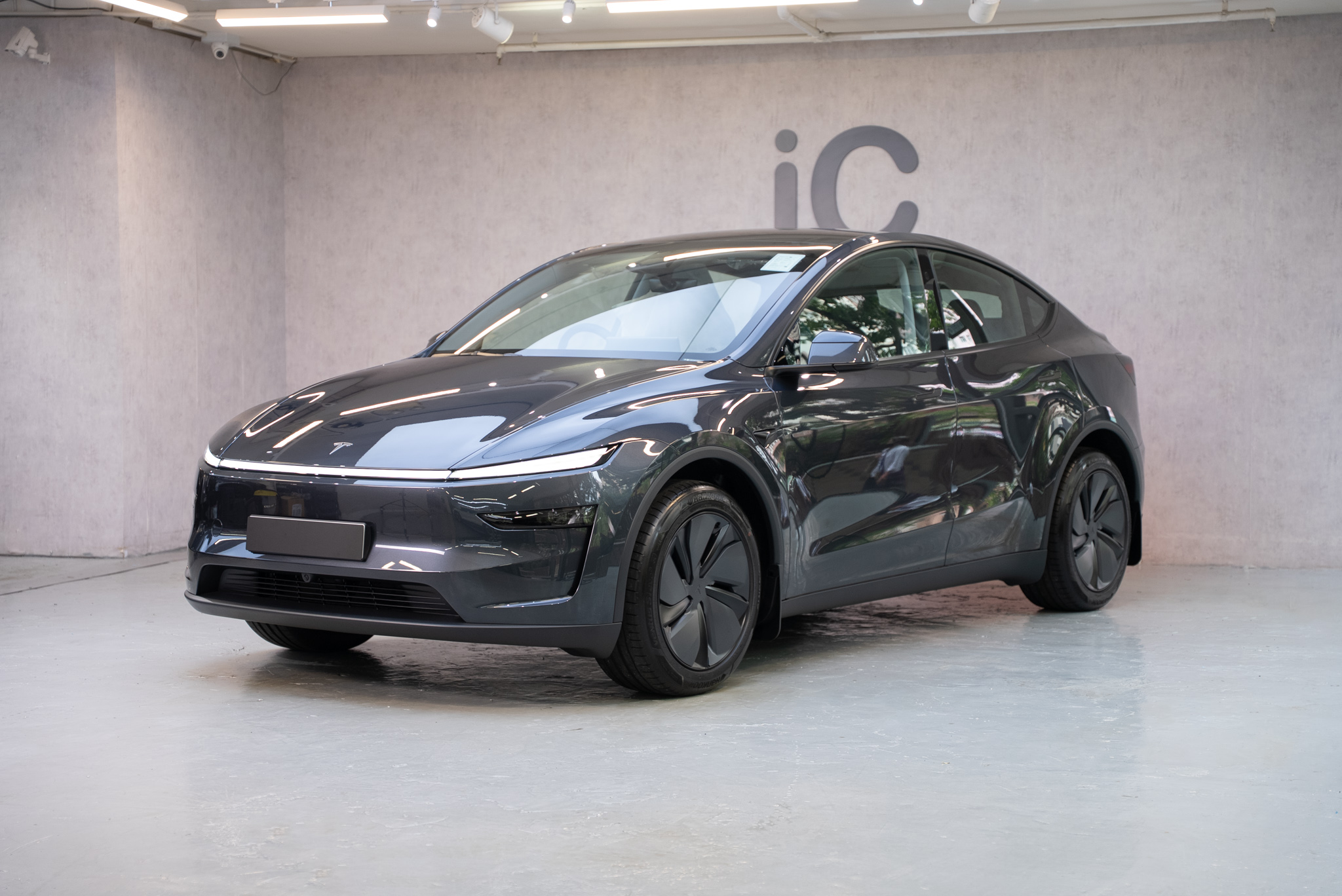 Tesla Model Y 鍍膜 施工作品