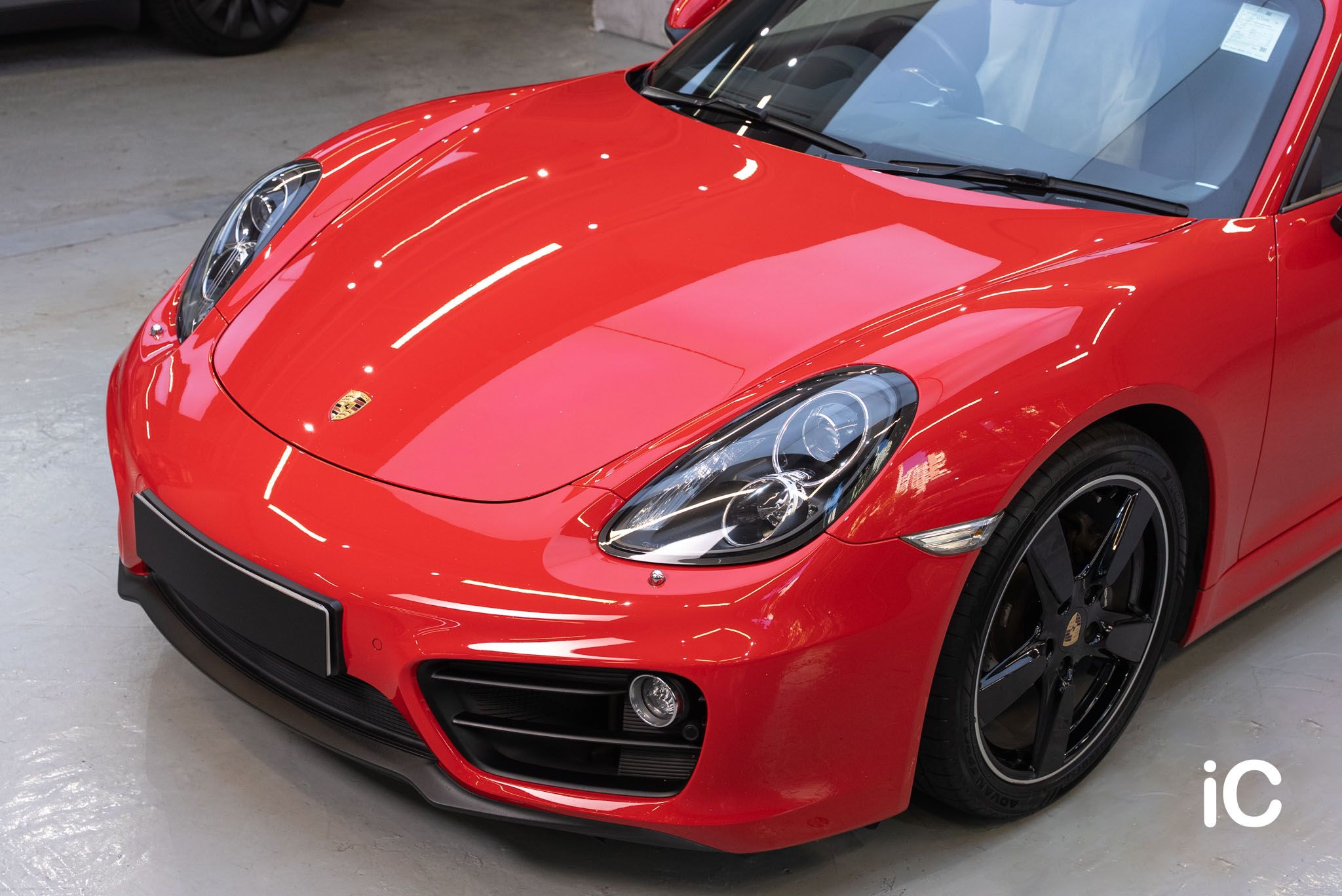 Porsche 718 Cayman 鍍膜 施工作品