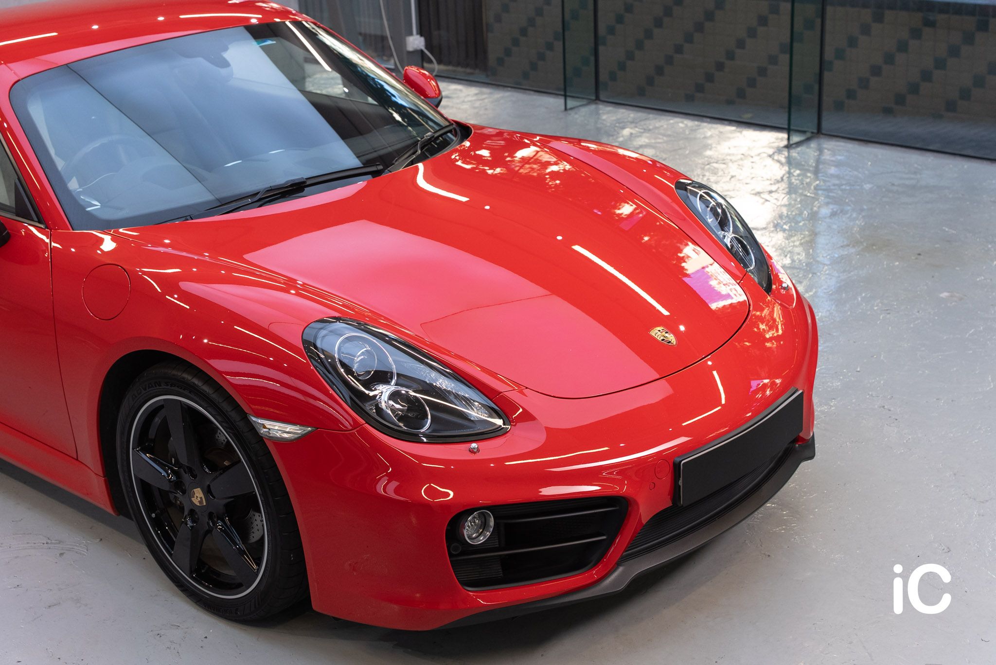 Porsche 718 Cayman 鍍膜 施工作品