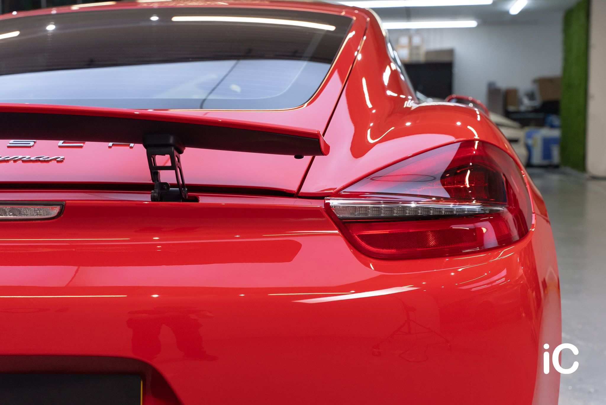 Porsche 718 Cayman 鍍膜 施工作品