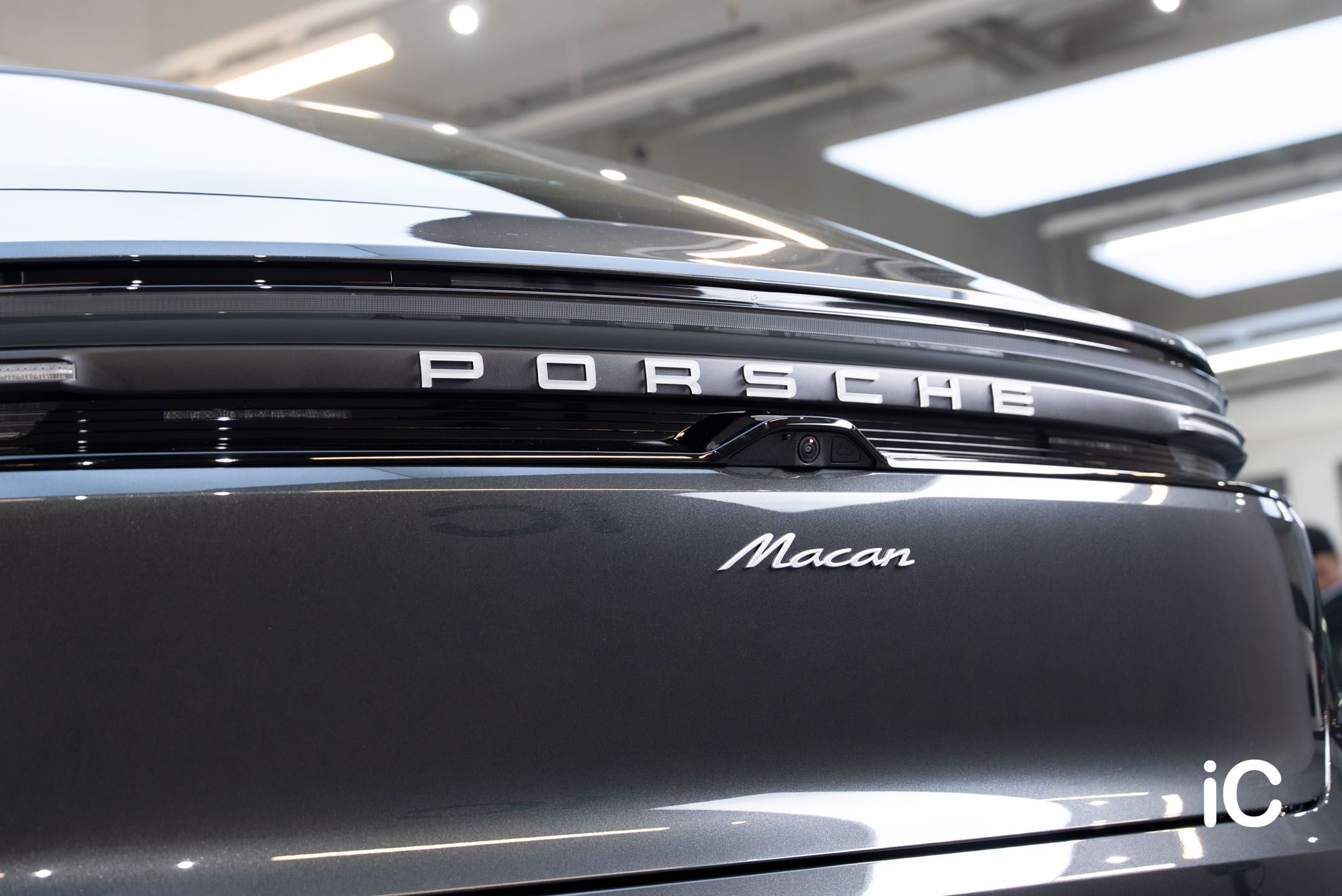 Porsche Macan EV 鍍膜 施工作品