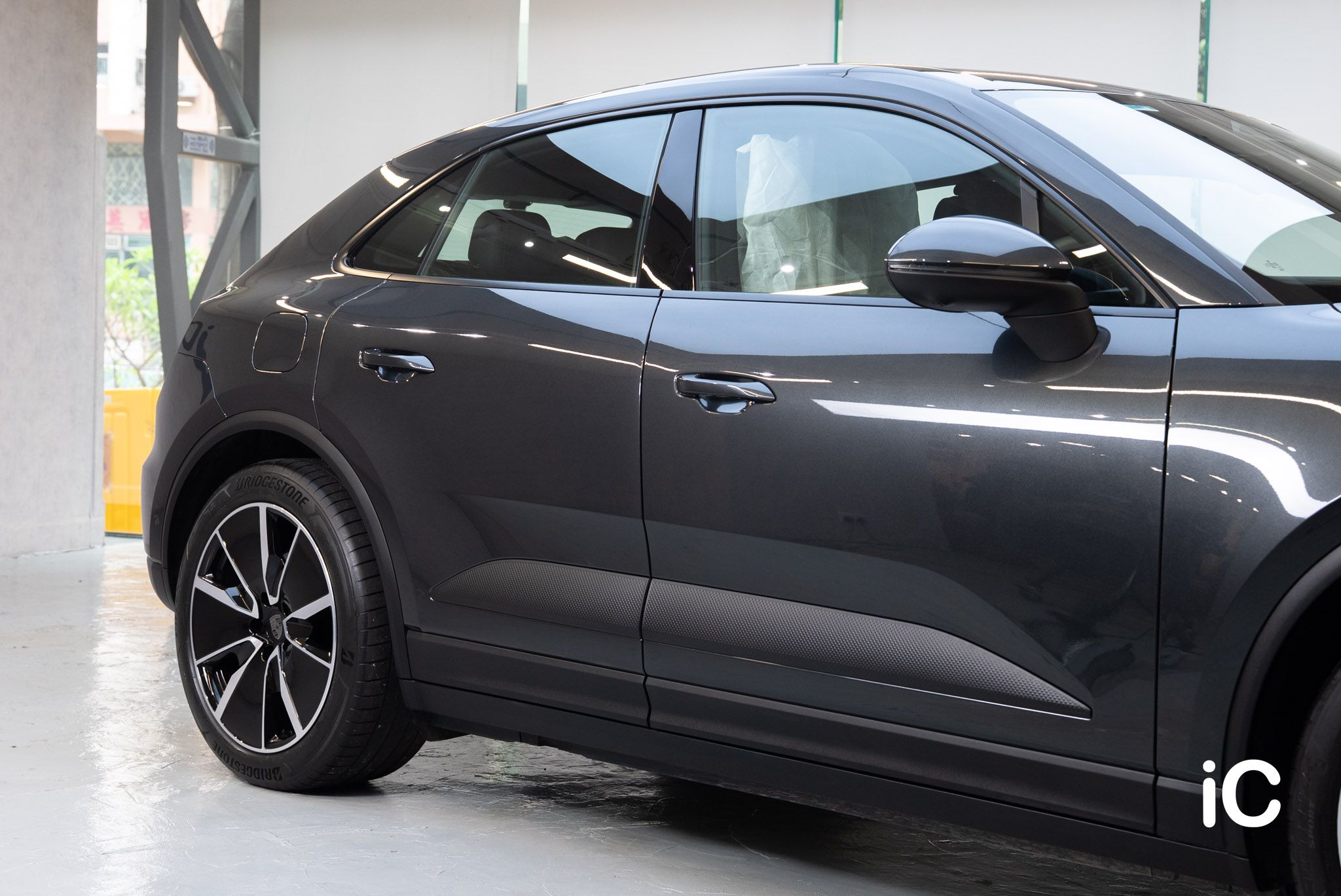 Porsche Macan EV 鍍膜 施工作品