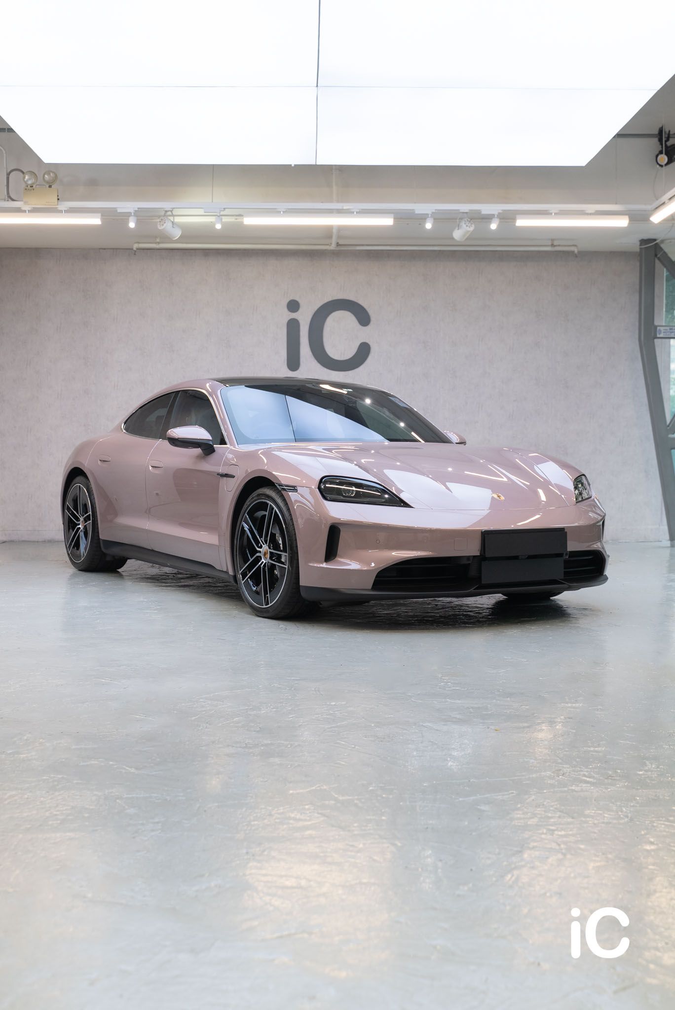 Porsche Taycan 4S 透明 PPF 施工作品