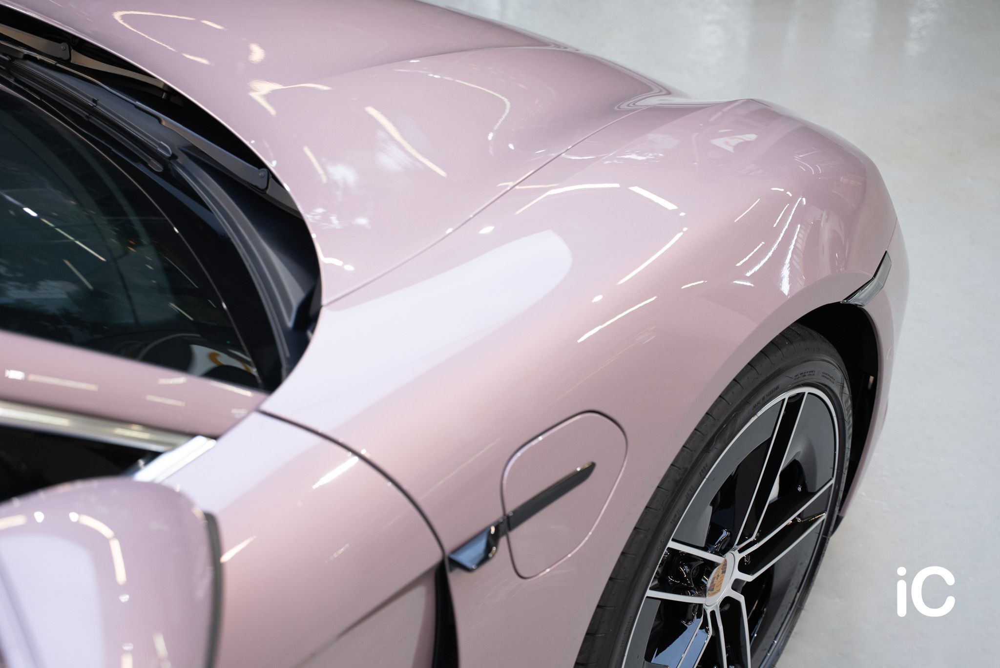 Porsche Taycan 4S 透明 PPF 施工作品