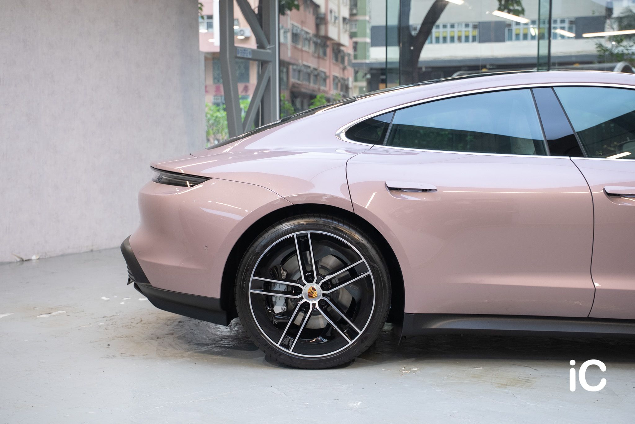 Porsche Taycan 4S 透明 PPF 施工作品