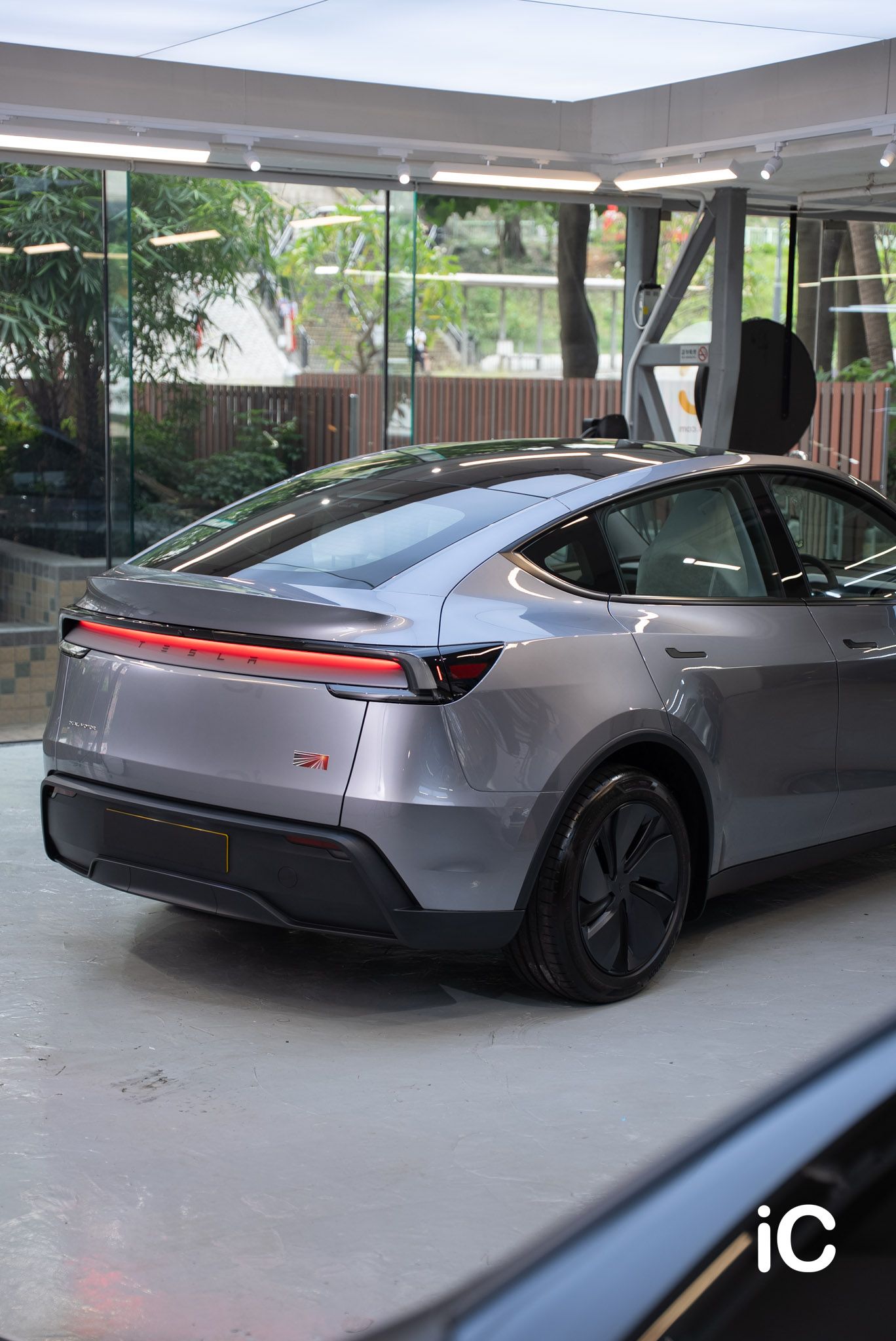 Tesla Model Y 透明 PPF 施工作品