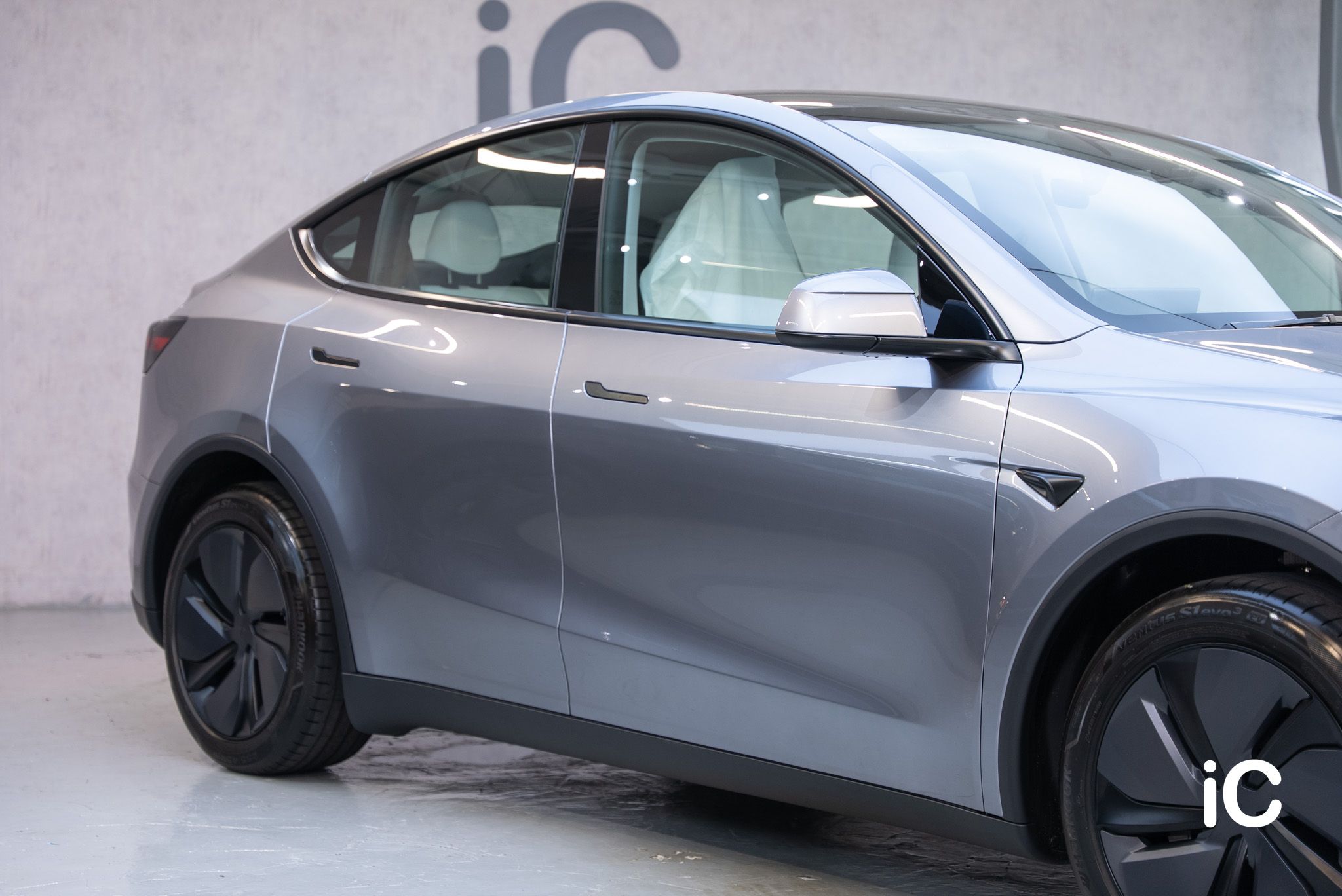 Tesla Model Y 透明 PPF 施工作品