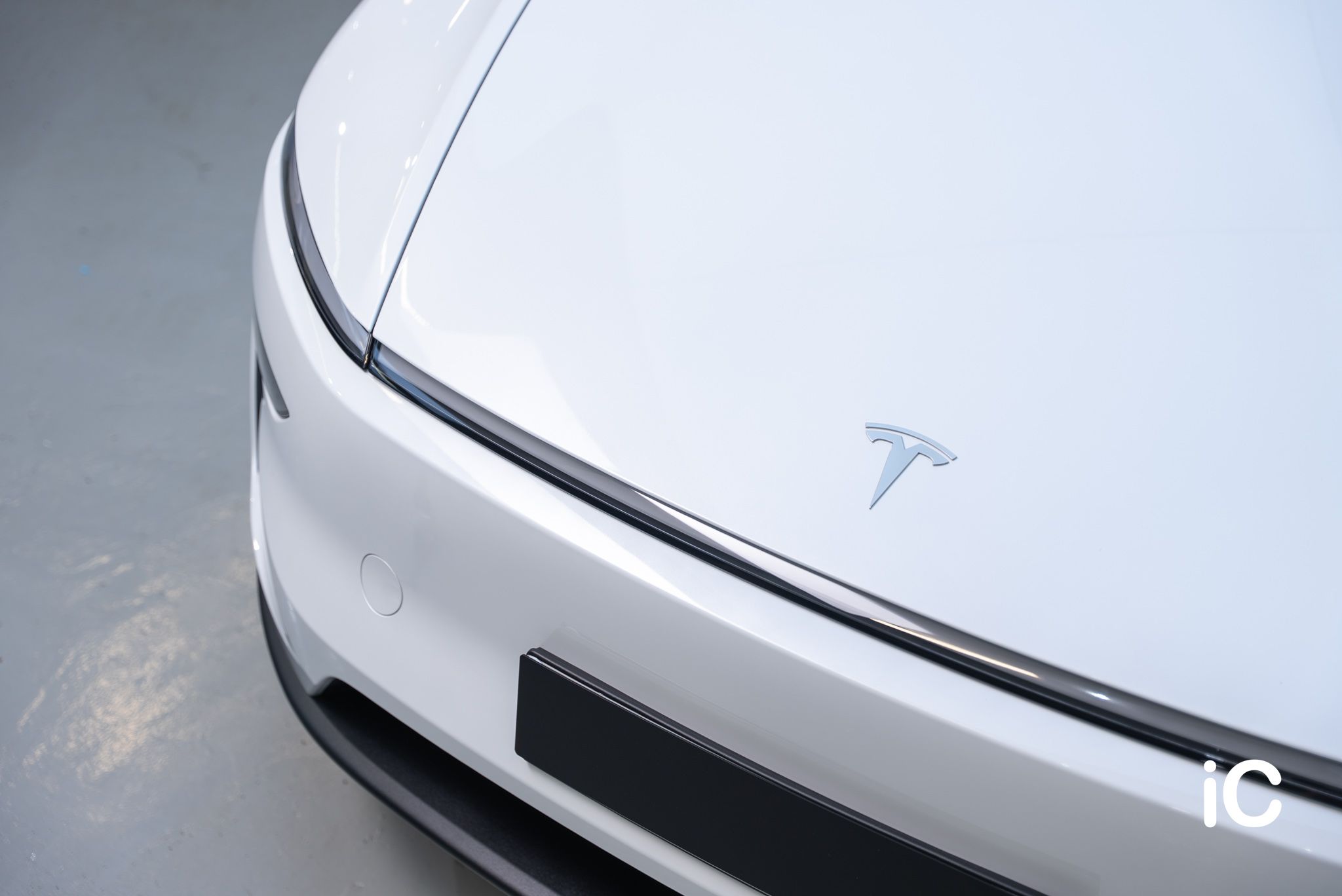 Tesla Model Y 鍍膜 施工作品