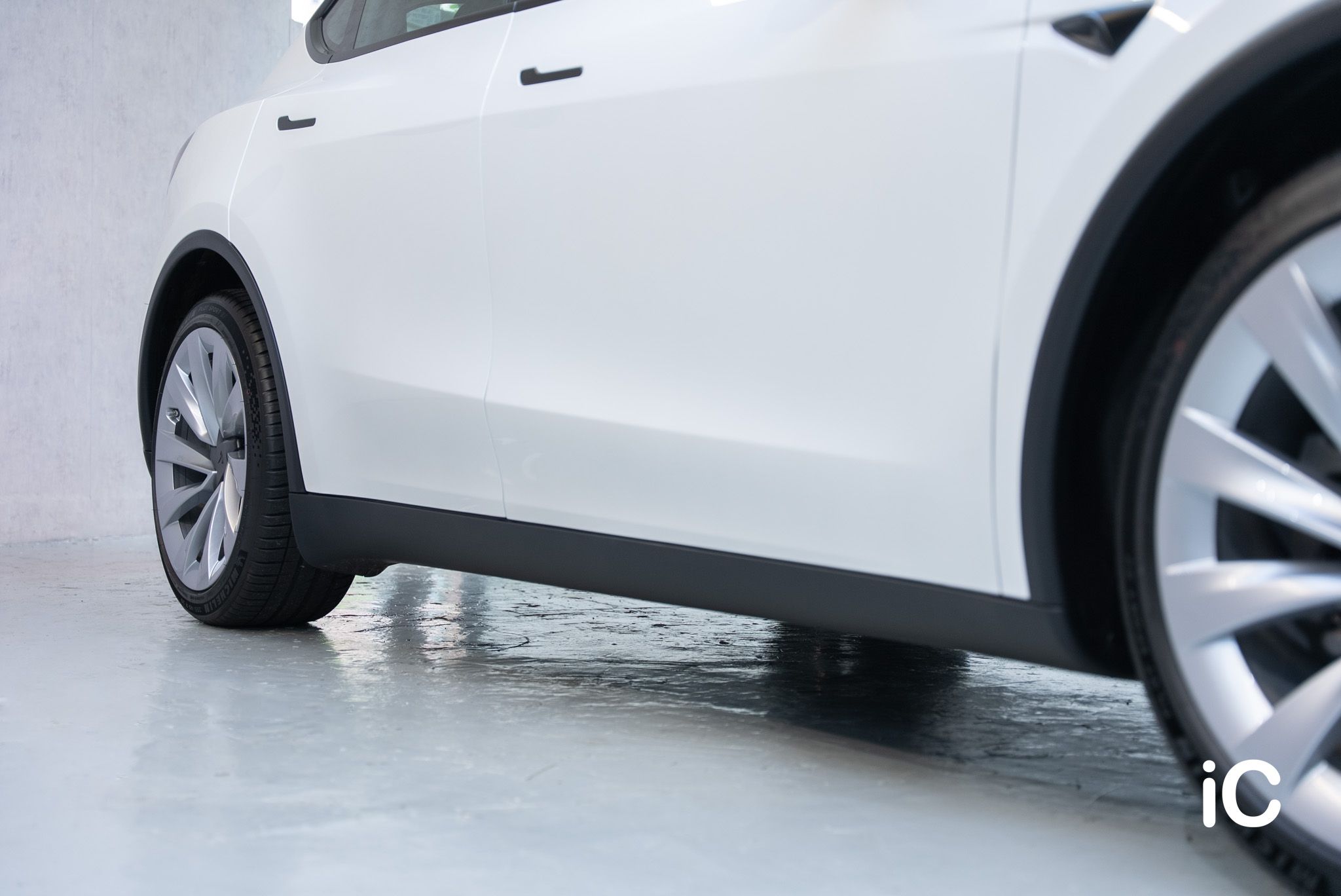 Tesla Model Y 鍍膜 施工作品