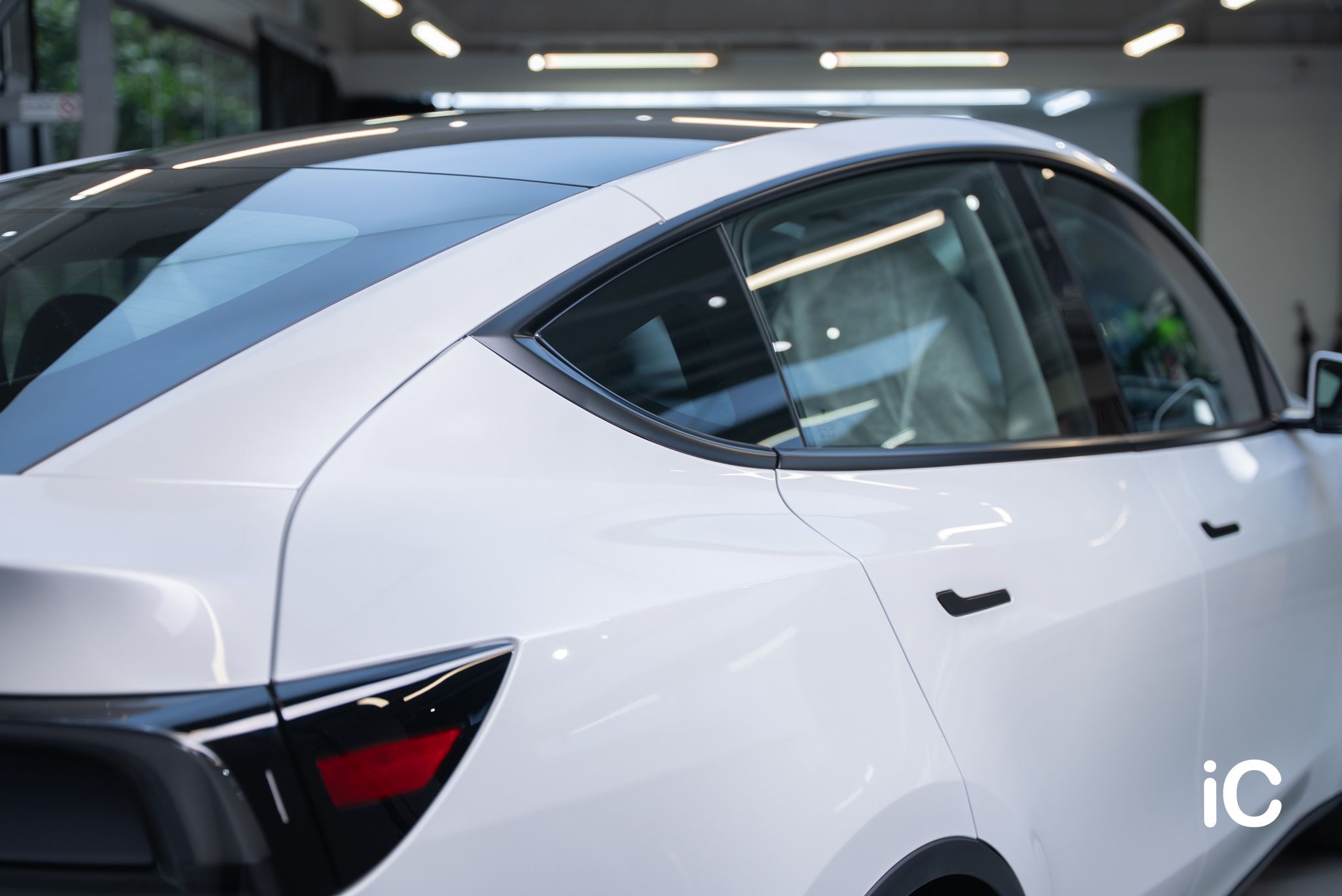 Tesla Model Y 鍍膜 施工作品