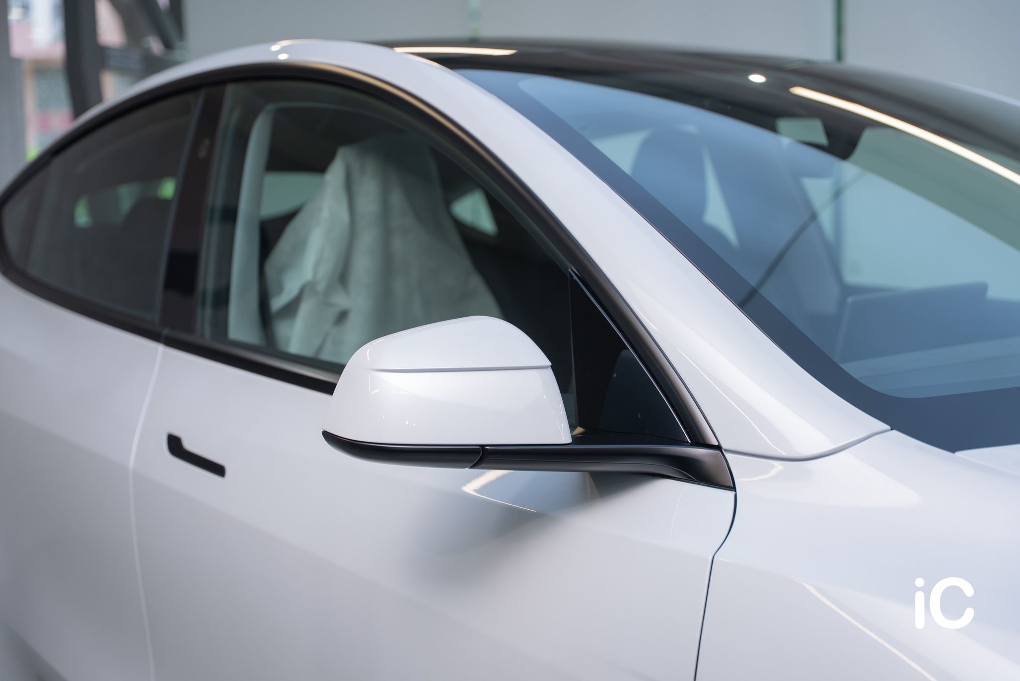 Tesla Model Y 鍍膜 施工作品