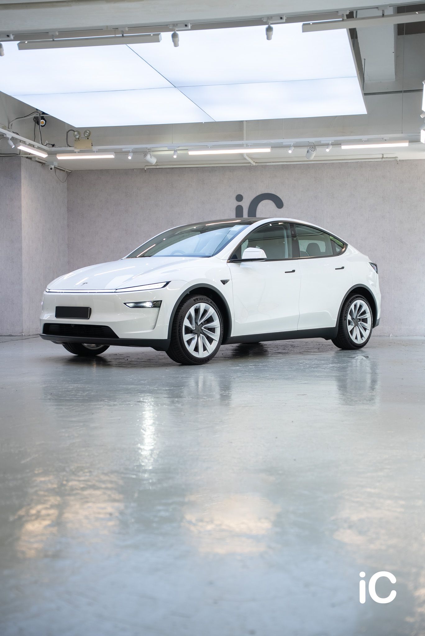 Tesla Model Y 鍍膜 施工作品