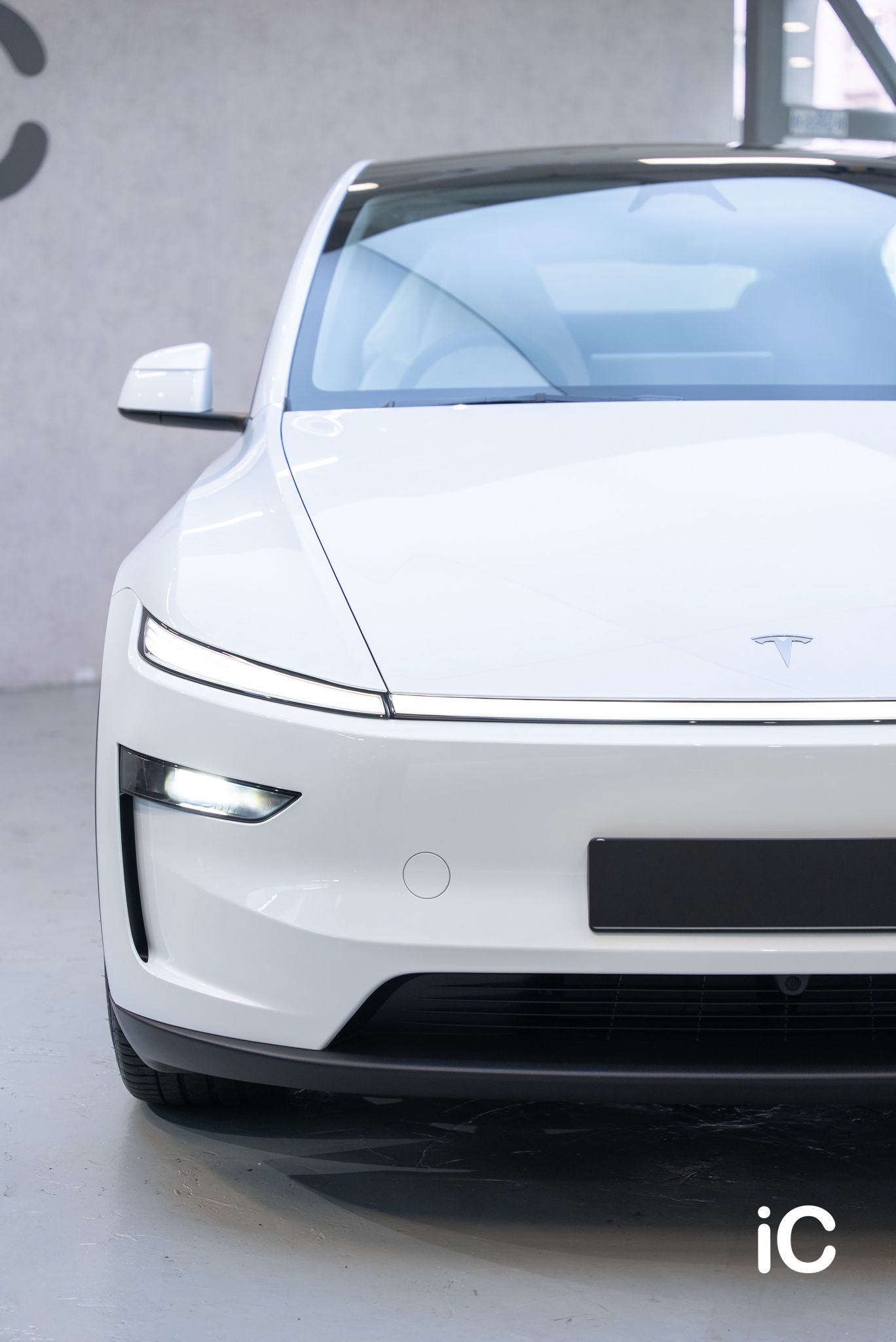 Tesla Model Y 鍍膜 施工作品