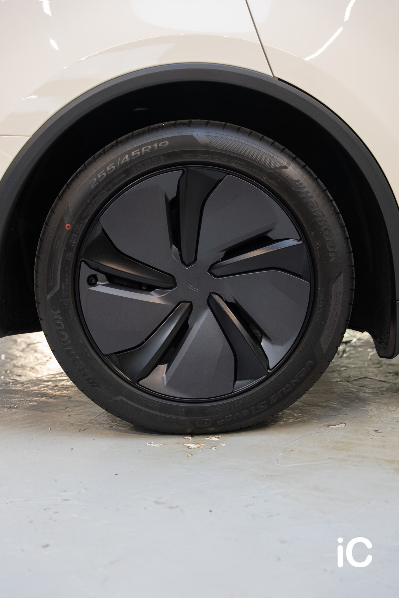Tesla Model Y 轉色 PPF 施工作品