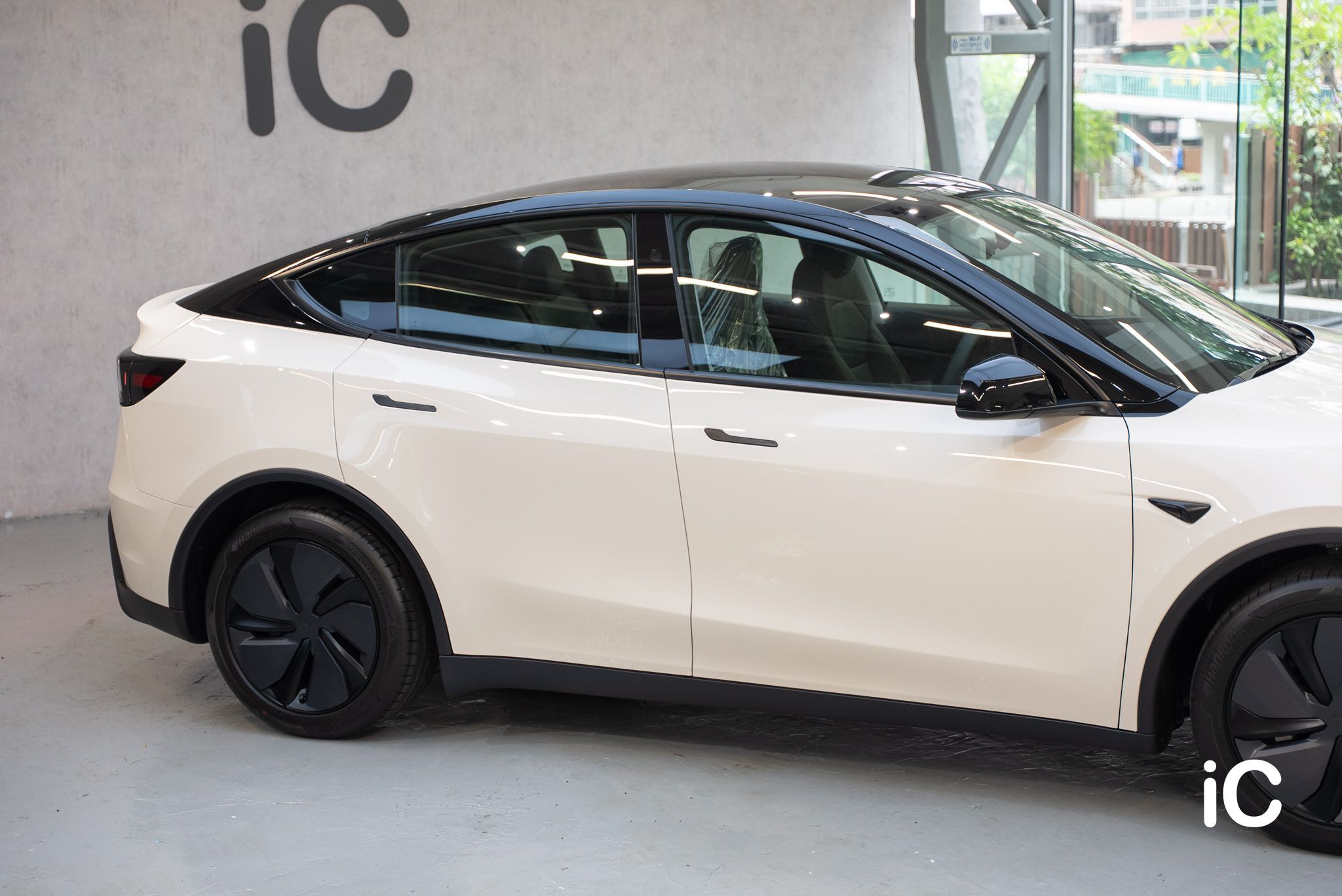 Tesla Model Y 轉色 PPF 施工作品