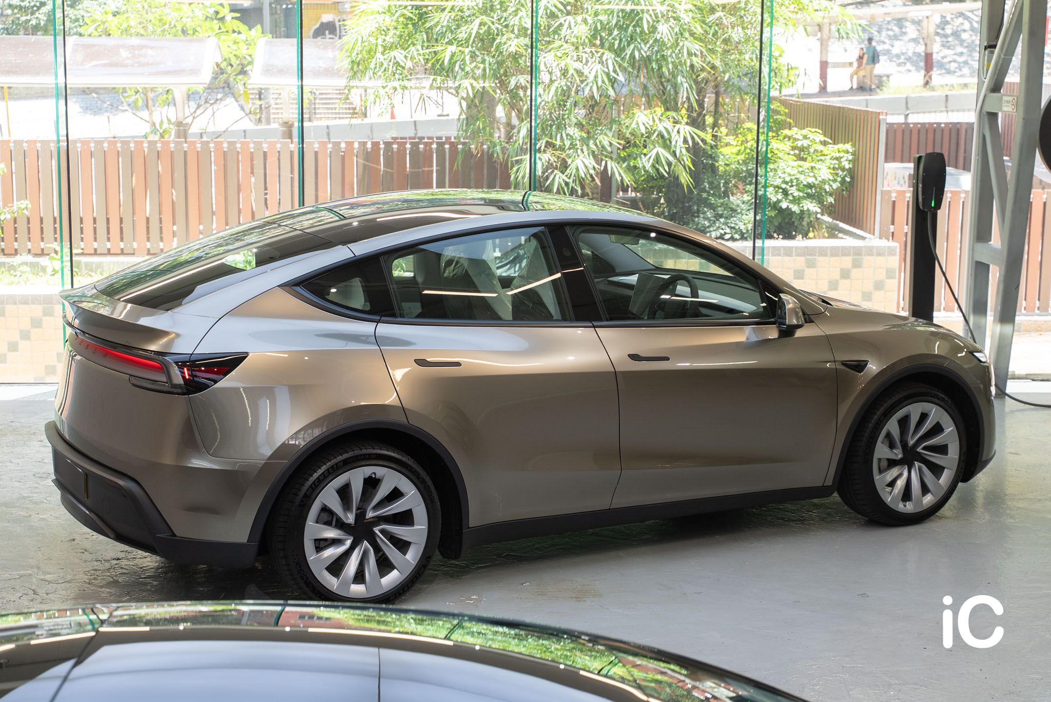 Tesla Model Y 轉色 PPF 施工作品