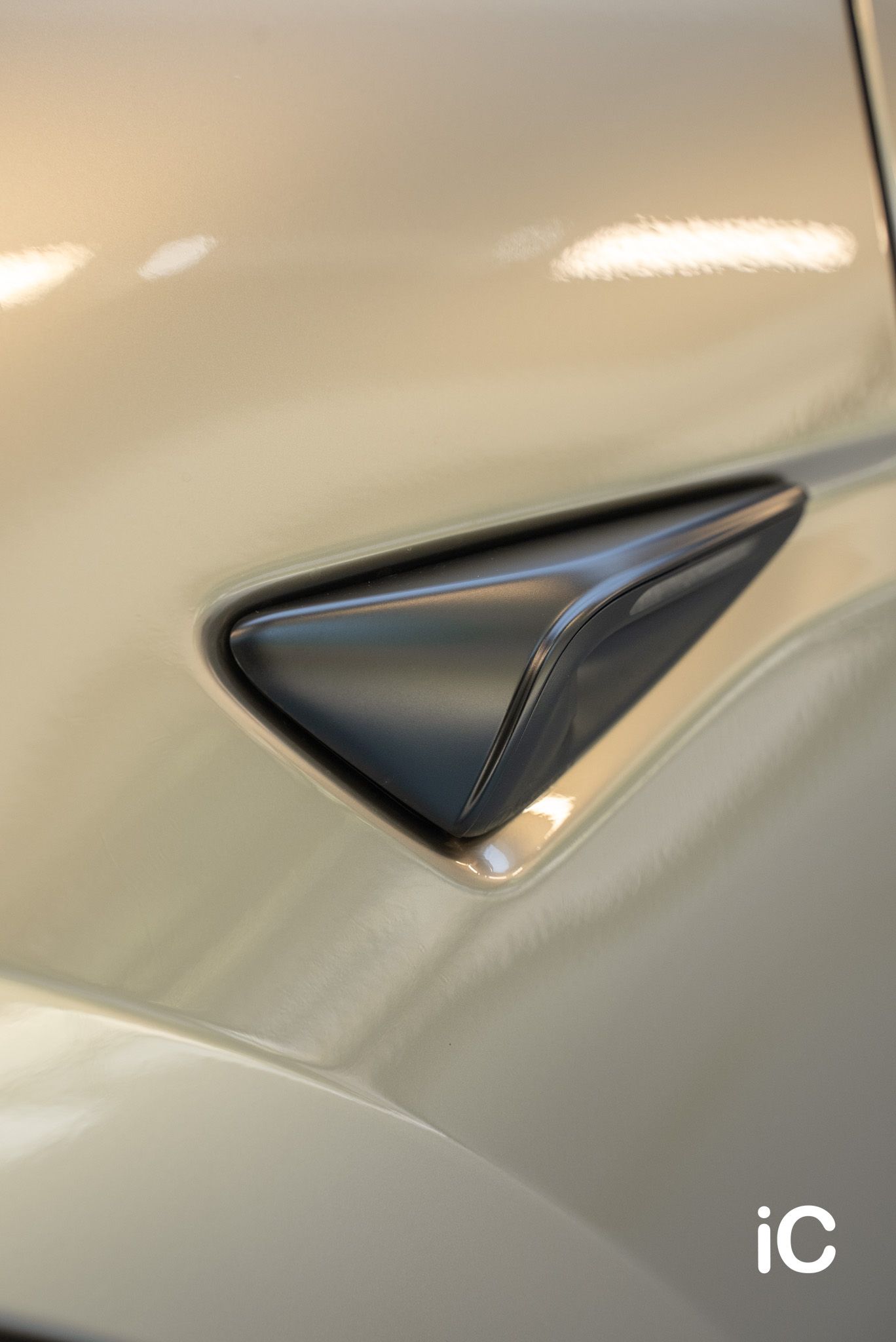 Tesla Model Y 轉色 PPF 施工作品